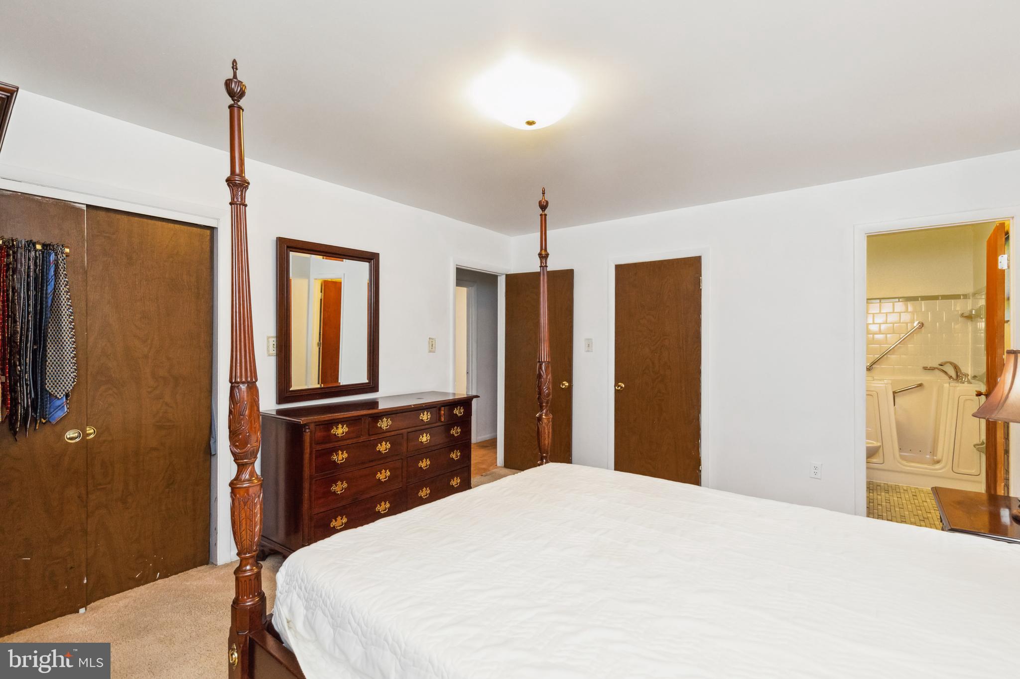 WILLIAMS WALK - Residential