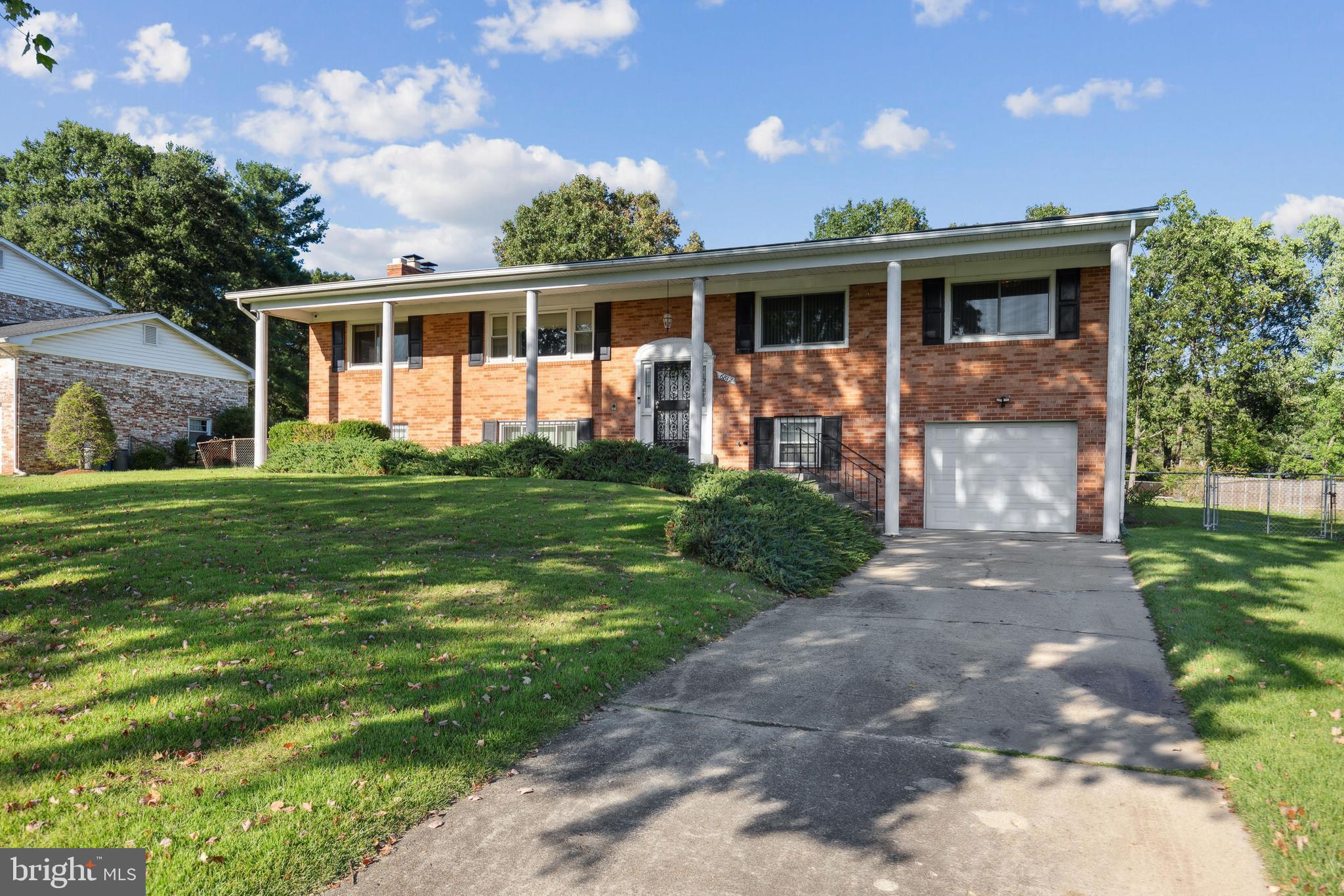 WILLIAMS WALK - Residential