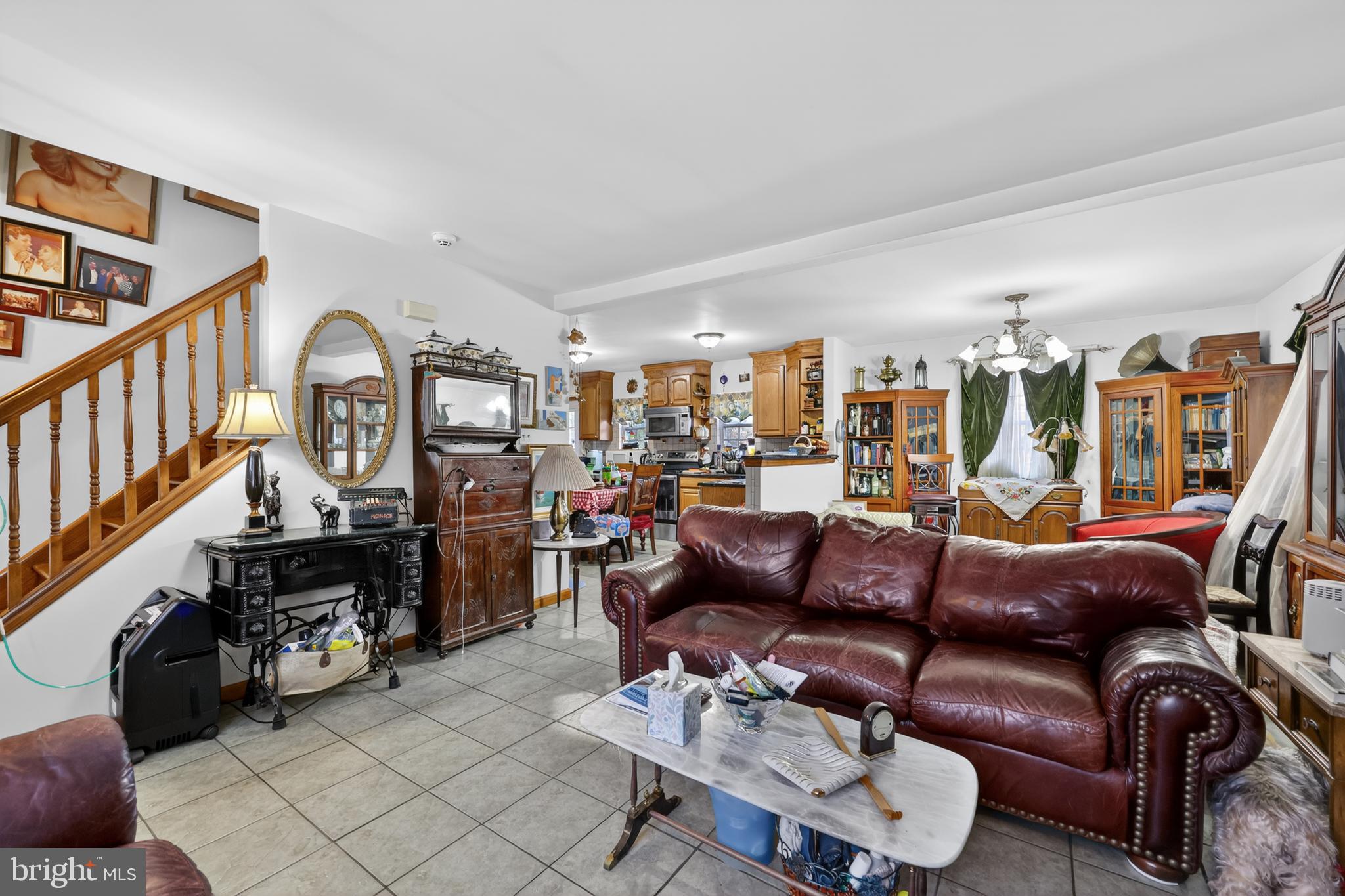 2371 BELLEVUE AVENUE