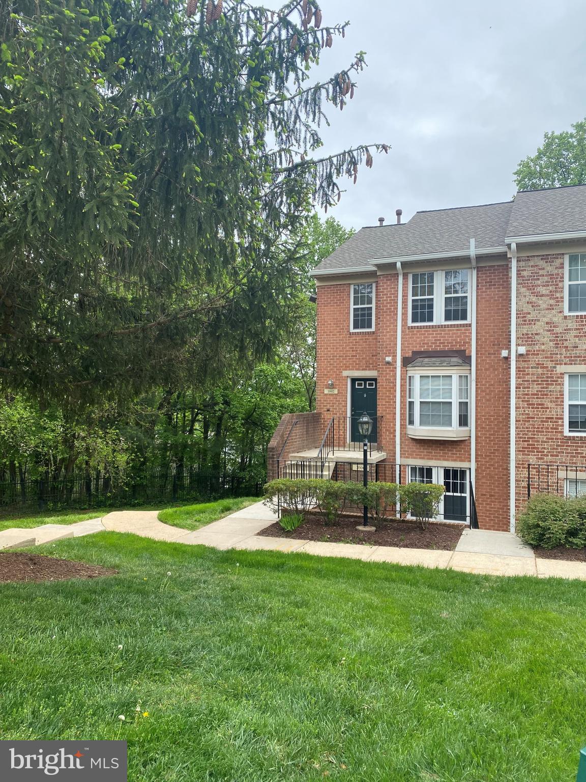 MONTGOMERY CHASE CODM - Residential Lease