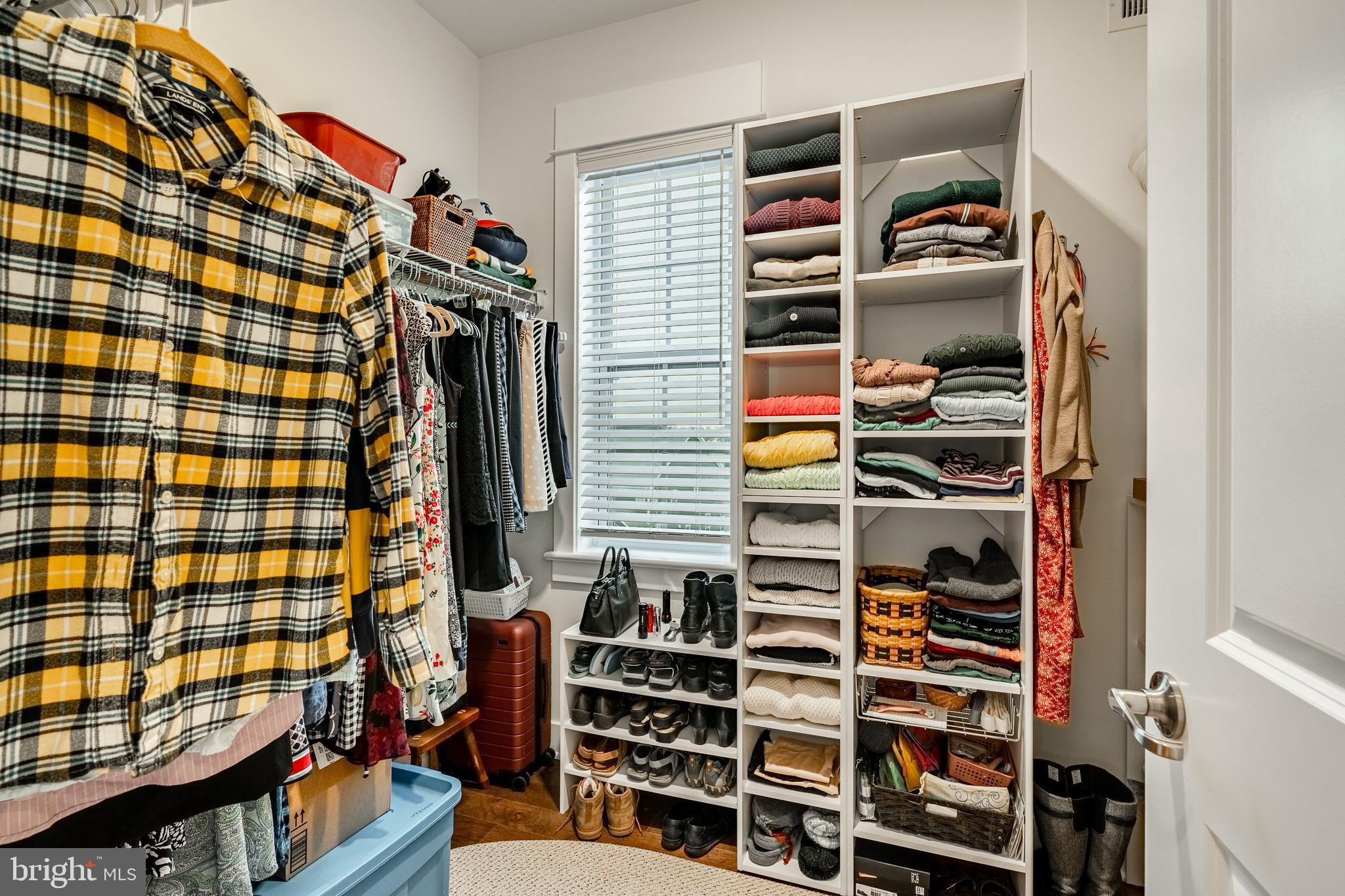 SPRING OAK - Residential