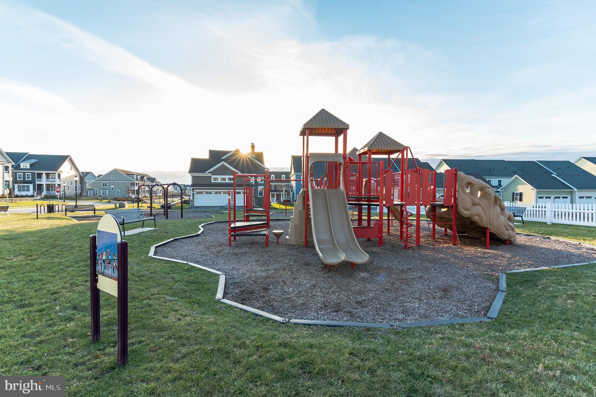 SPRING OAK - Residential