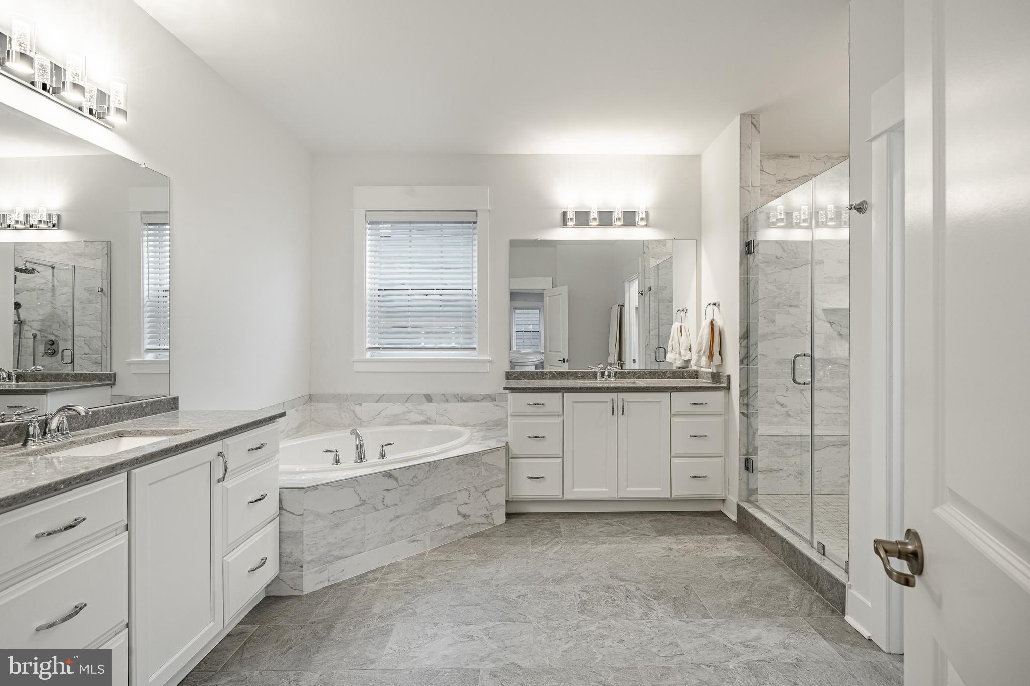 SPRING OAK - Residential