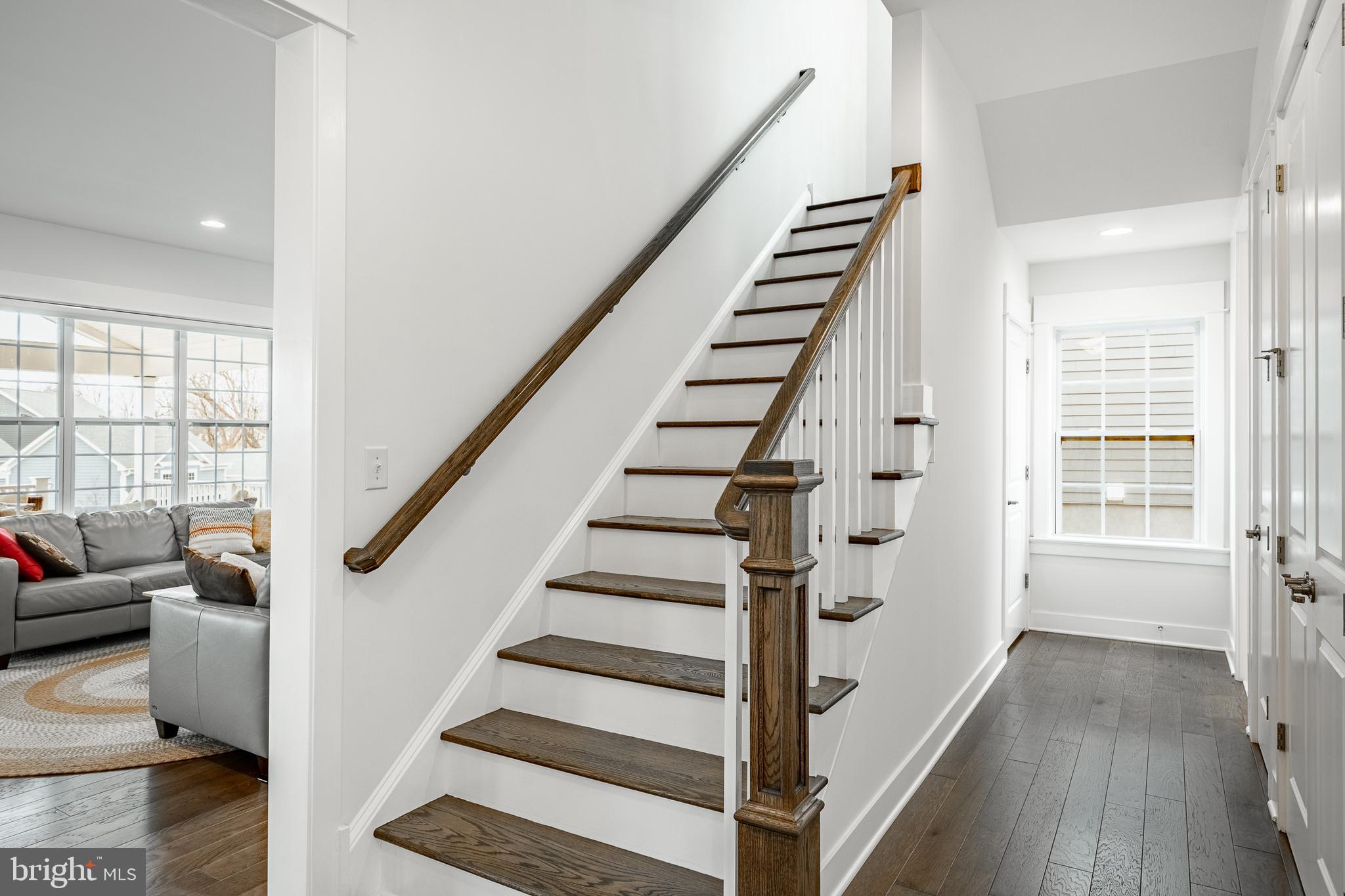 SPRING OAK - Residential