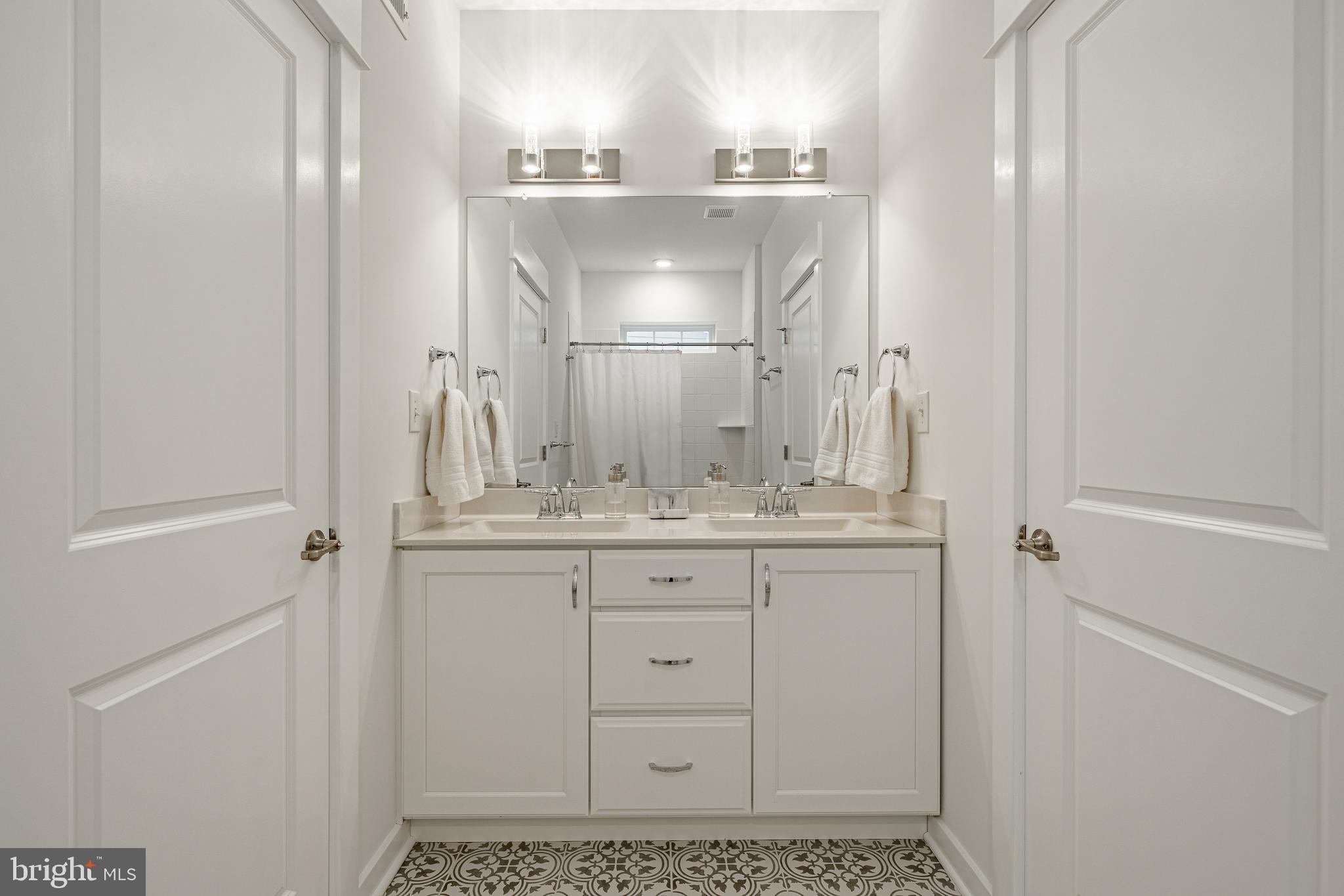 SPRING OAK - Residential