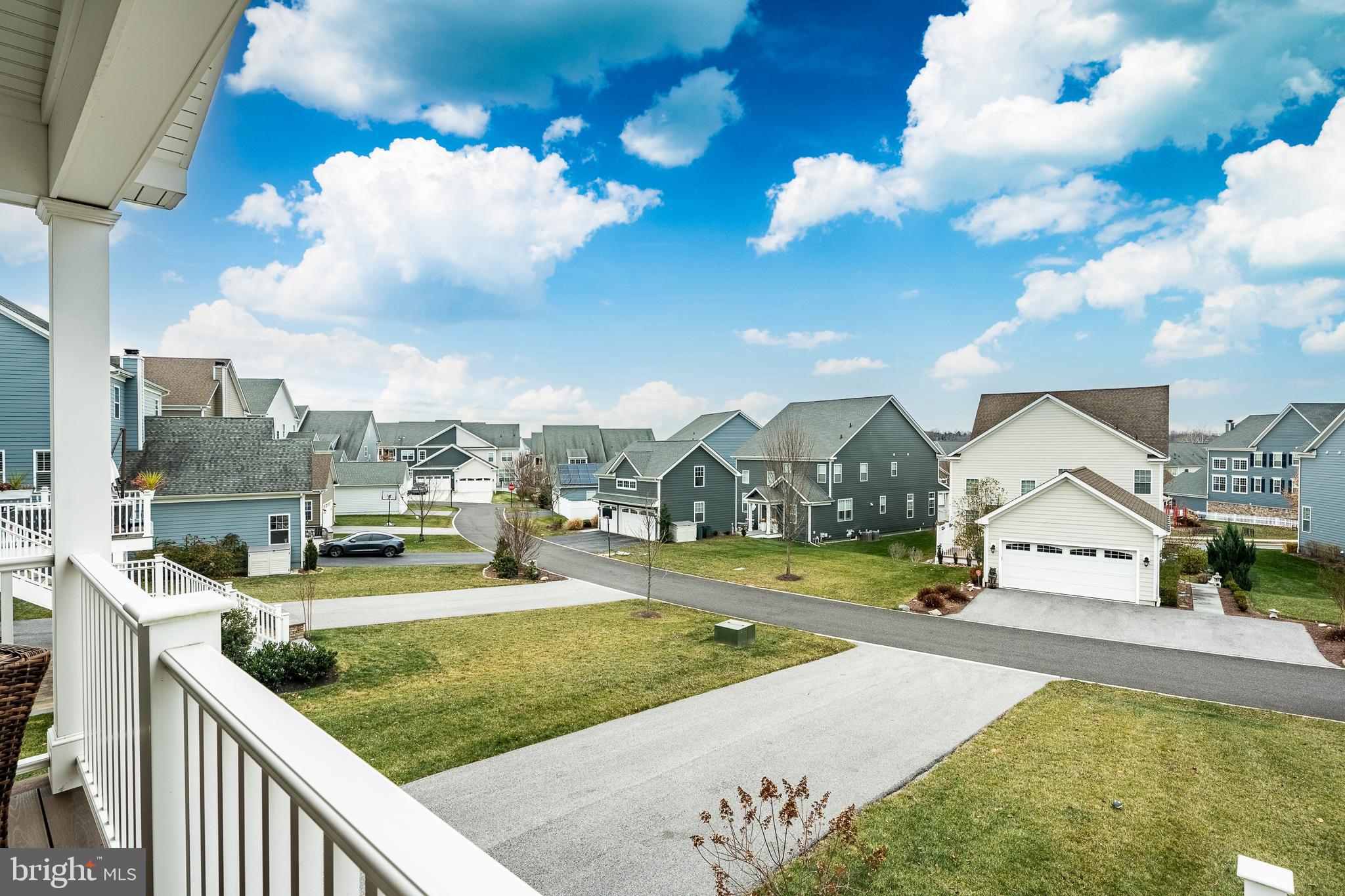 SPRING OAK - Residential