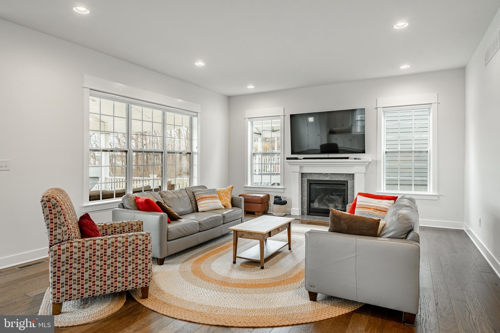 SPRING OAK - Residential