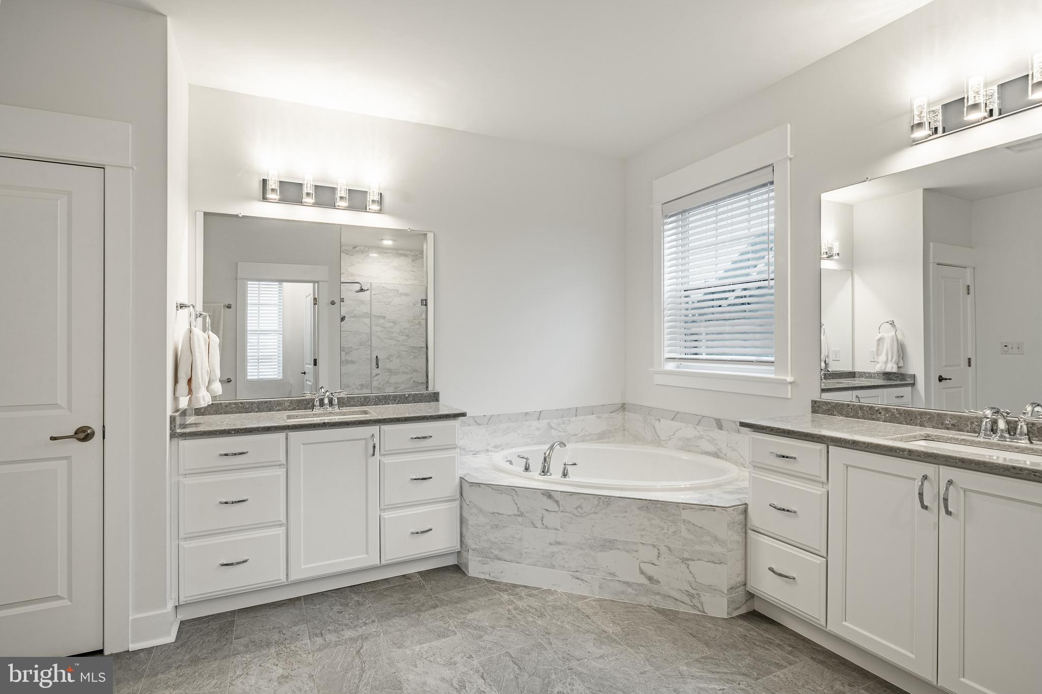 SPRING OAK - Residential