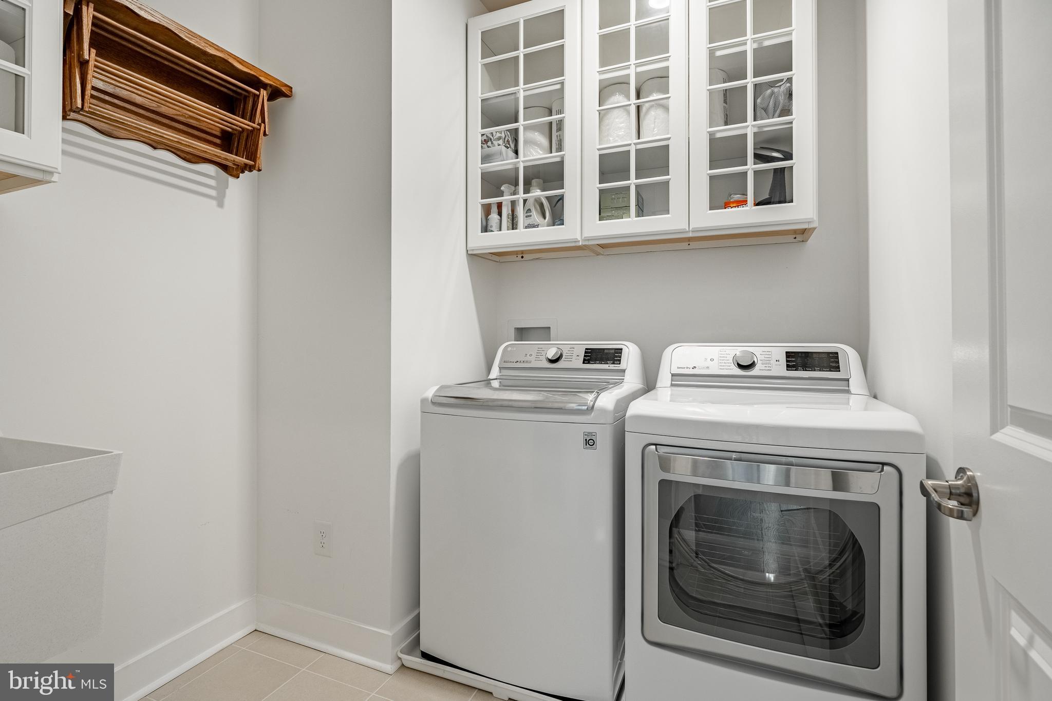 SPRING OAK - Residential