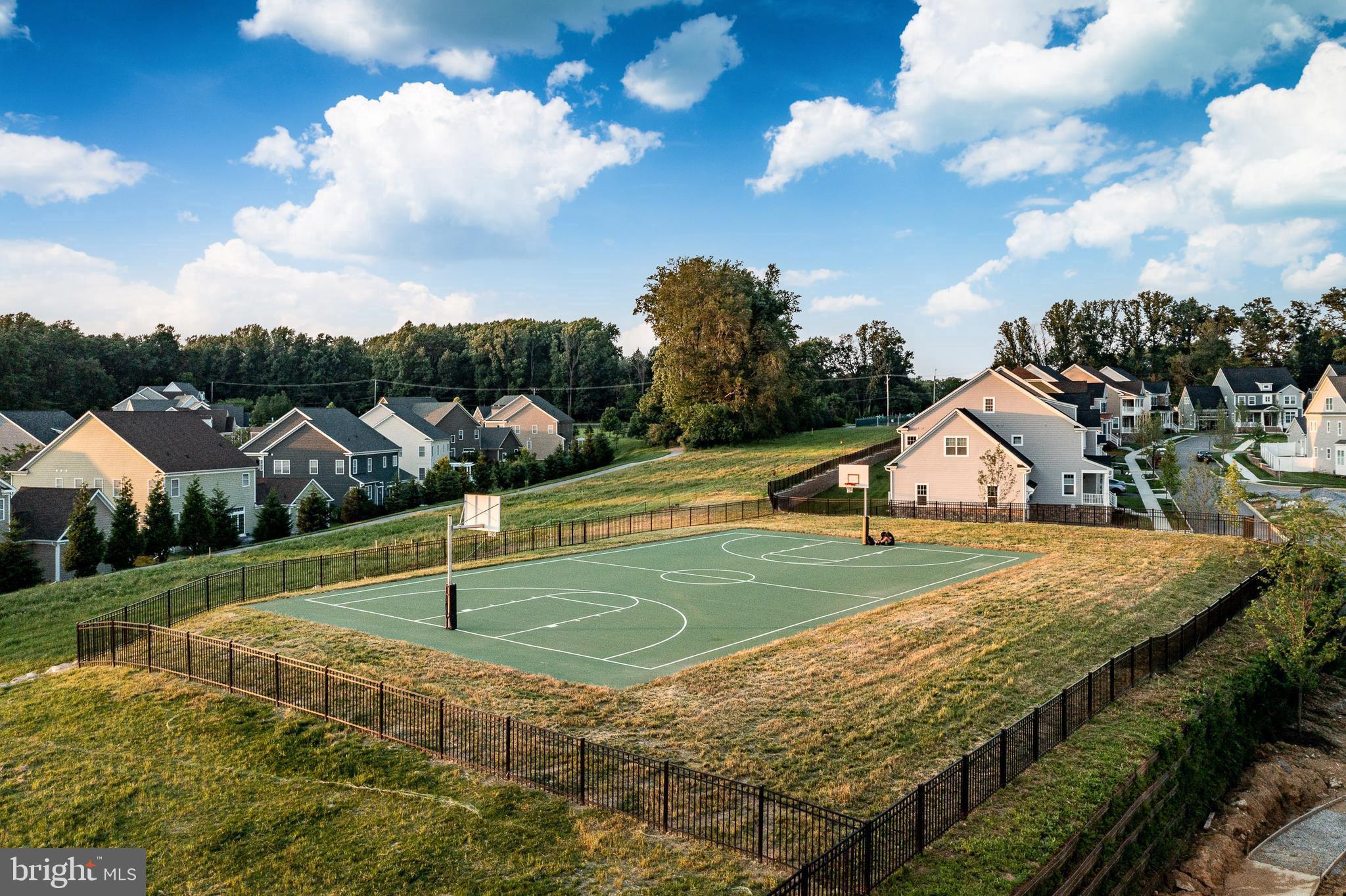 SPRING OAK - Residential