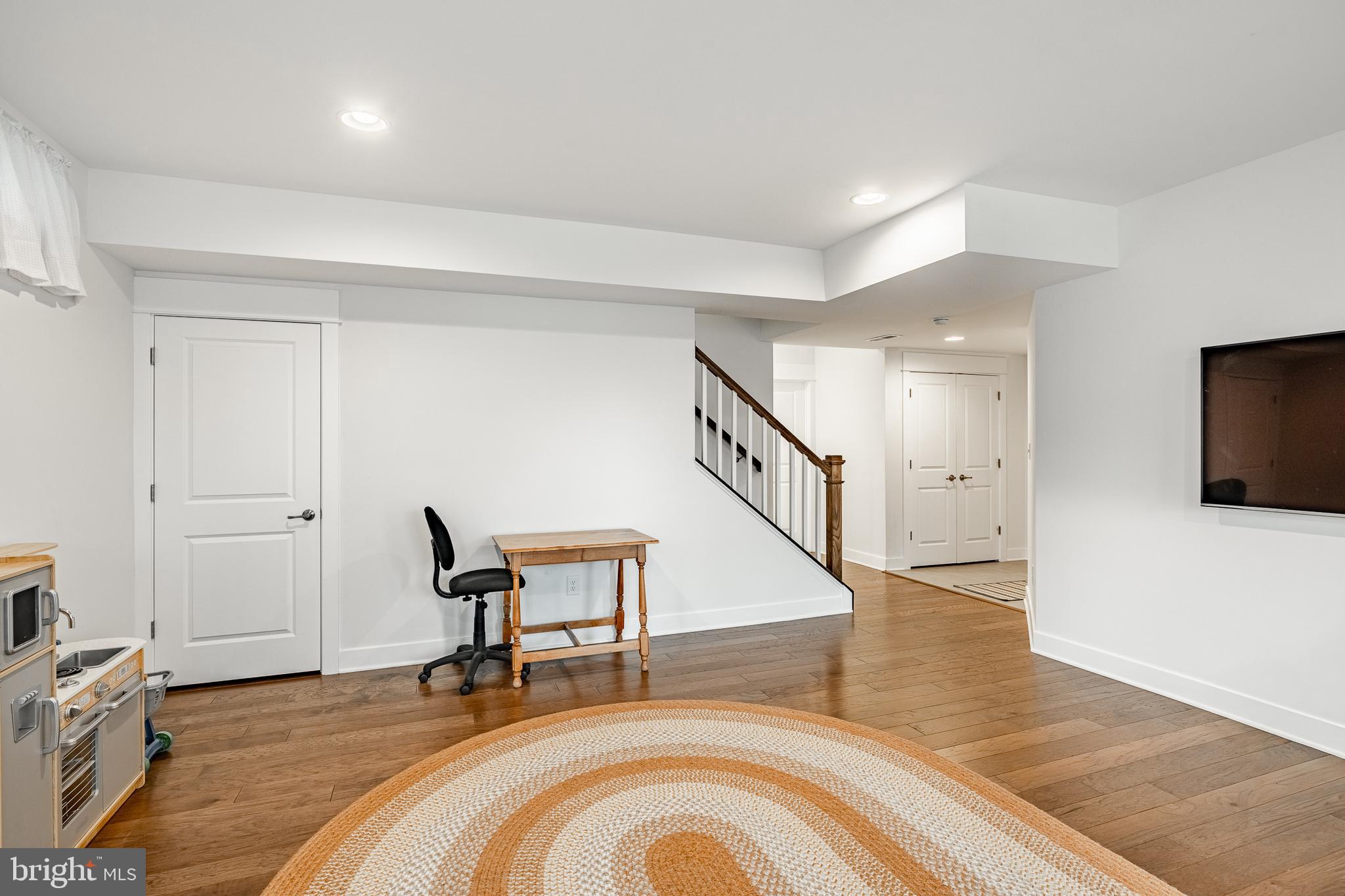 SPRING OAK - Residential