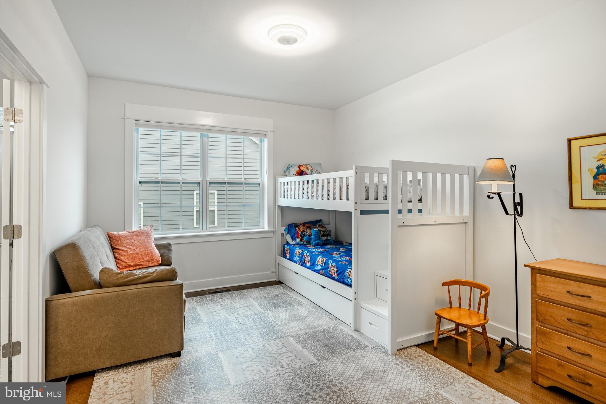 SPRING OAK - Residential