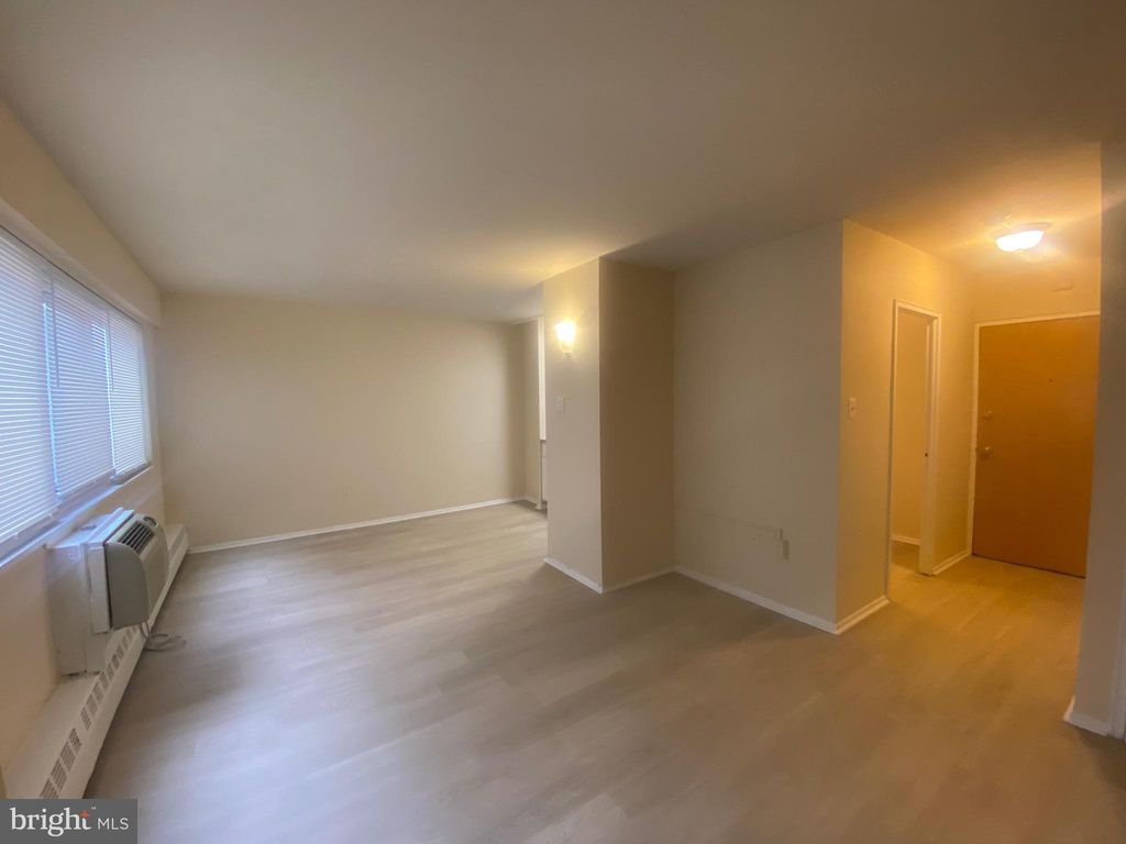 Photo of 2101 Chestnut Street #402, PHILADELPHIA, PA 19103 (MLS # PAPH2561598)