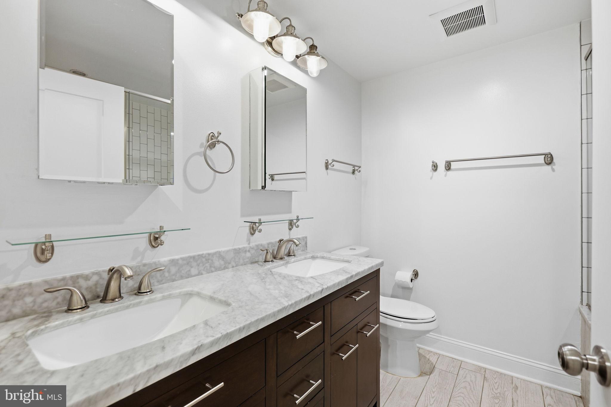 1820 INDEPENDENCE AVENUE SE 1