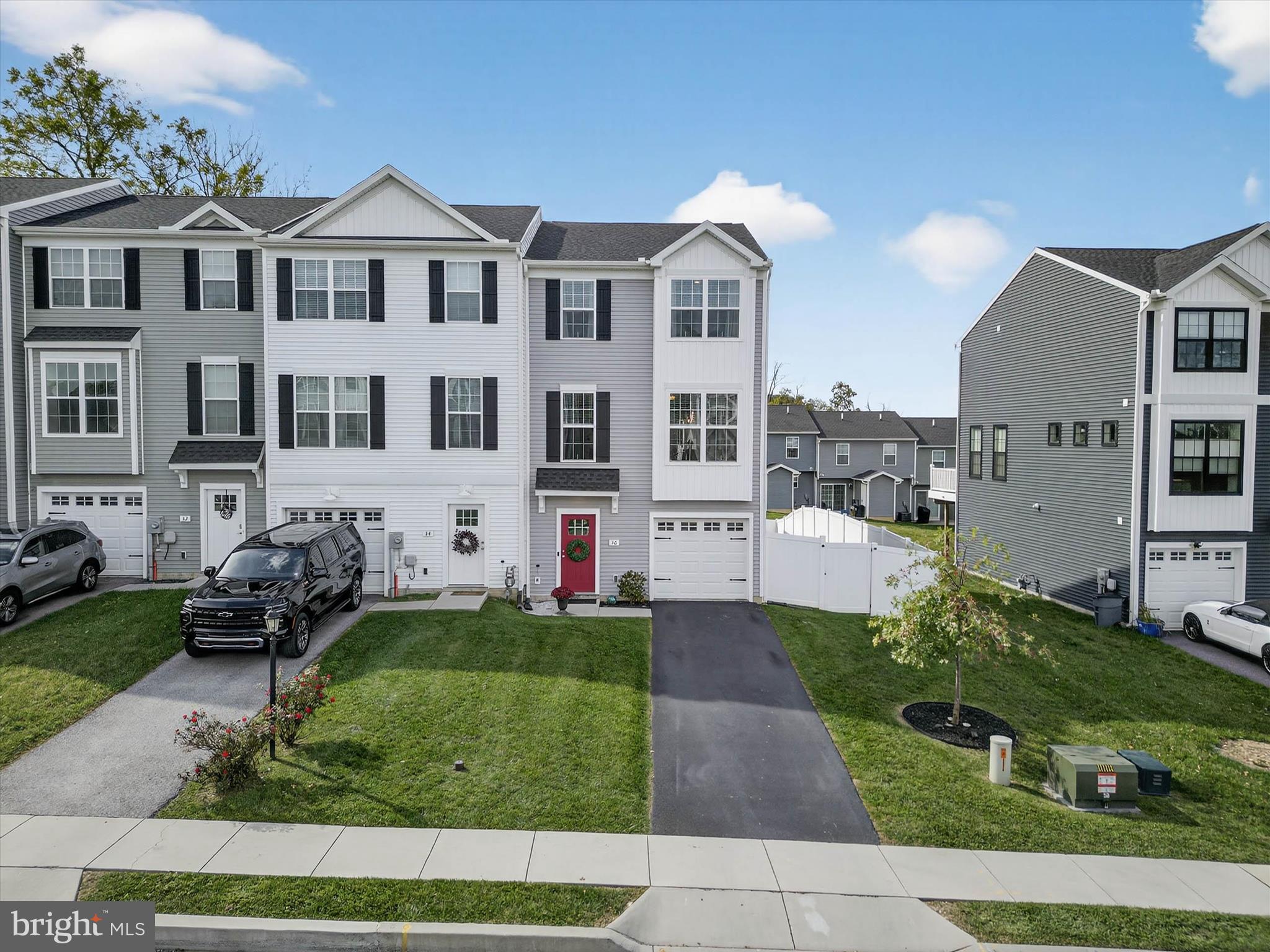 BROOKSIDE TOWNHOMES - Residential