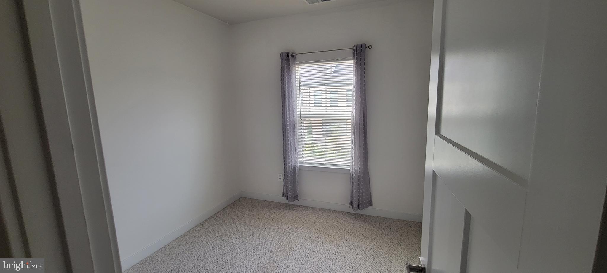 GREENLEIGH AT CROSSROADS - Residential Lease