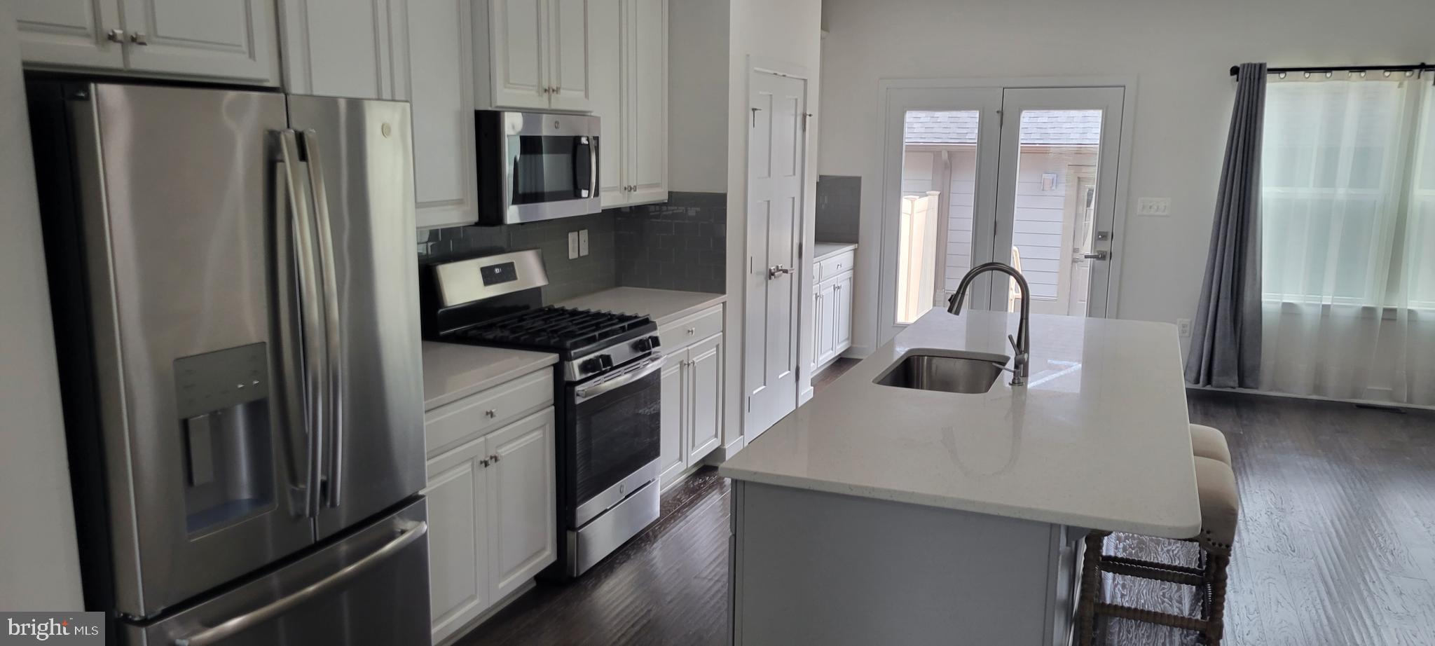 GREENLEIGH AT CROSSROADS - Residential Lease