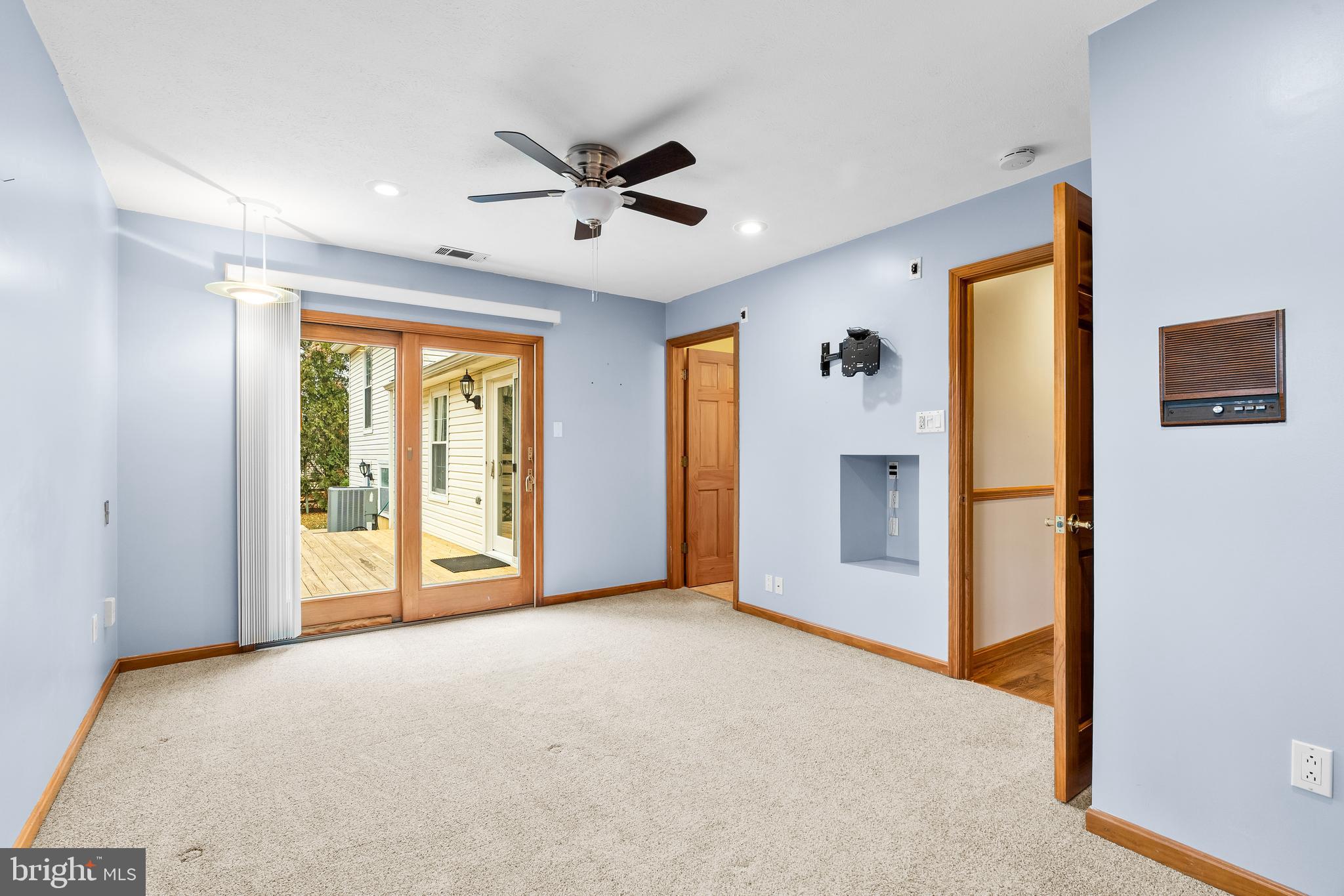 FOUNTAINDALE SOUTH - Residential