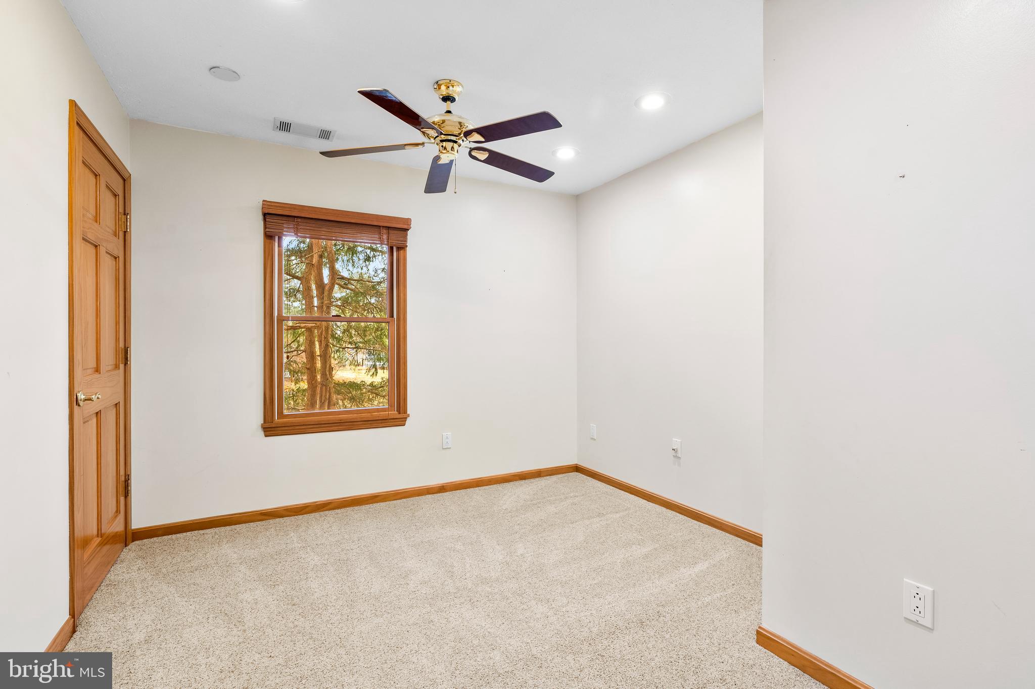 FOUNTAINDALE SOUTH - Residential