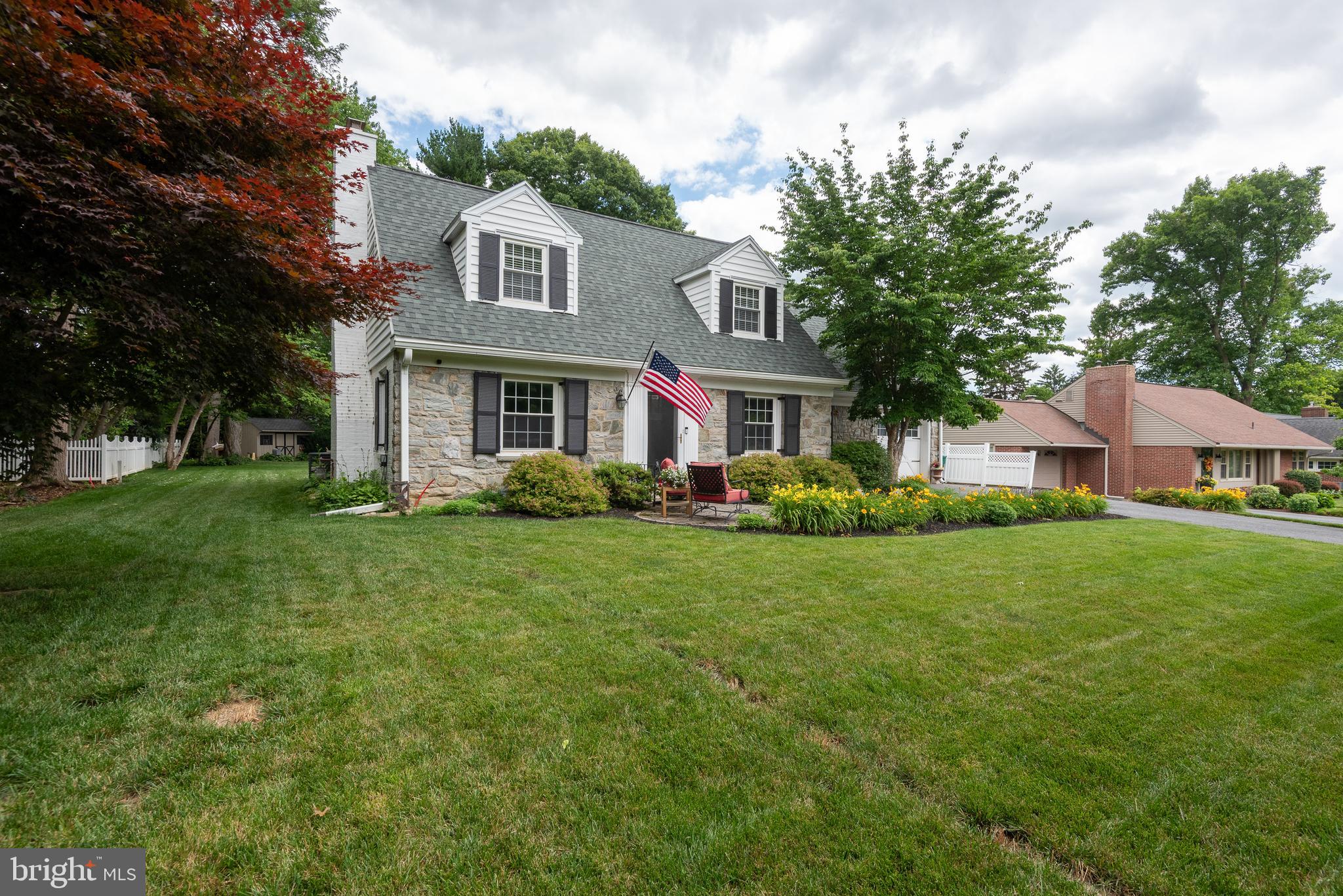 1982 STERLING PLACE