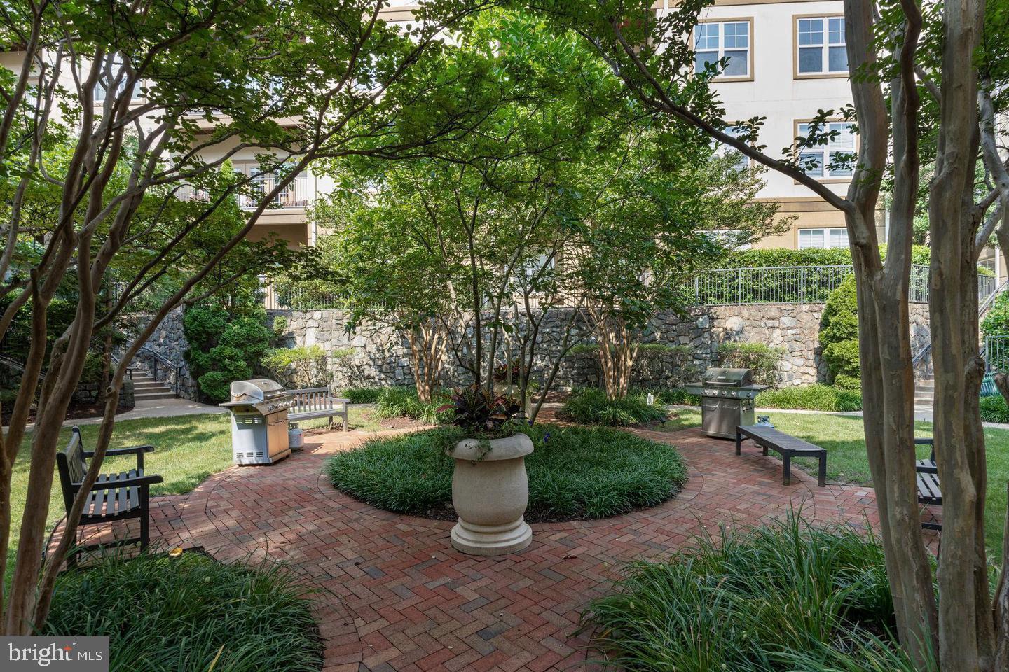 WHITE FLINT STATION - Residential