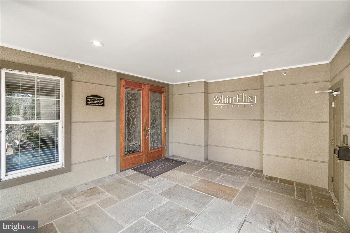 WHITE FLINT STATION - Residential