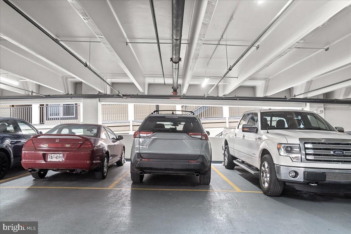 WHITE FLINT STATION - Residential