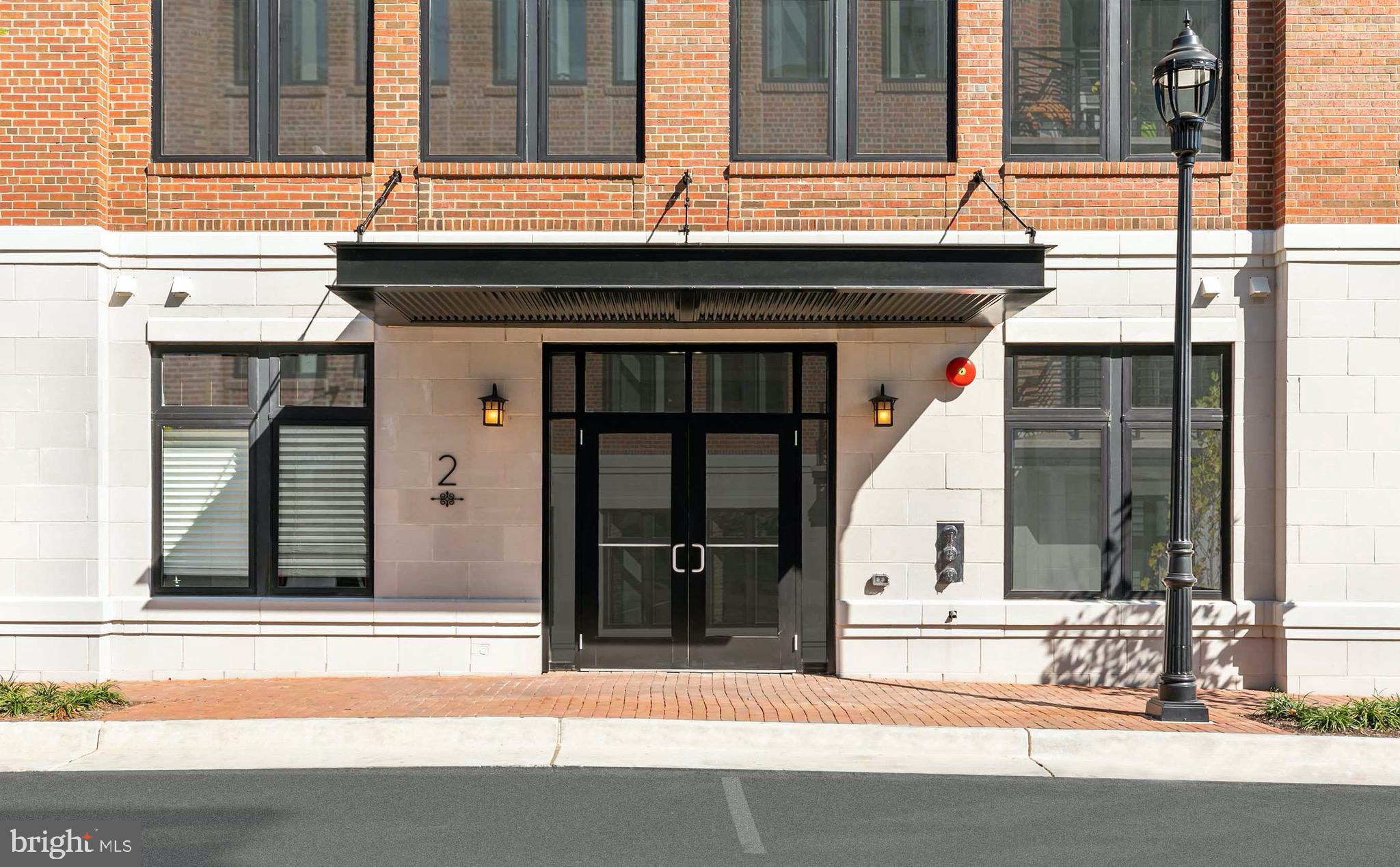 DOWNTOWN LEESBURG - Residential Lease