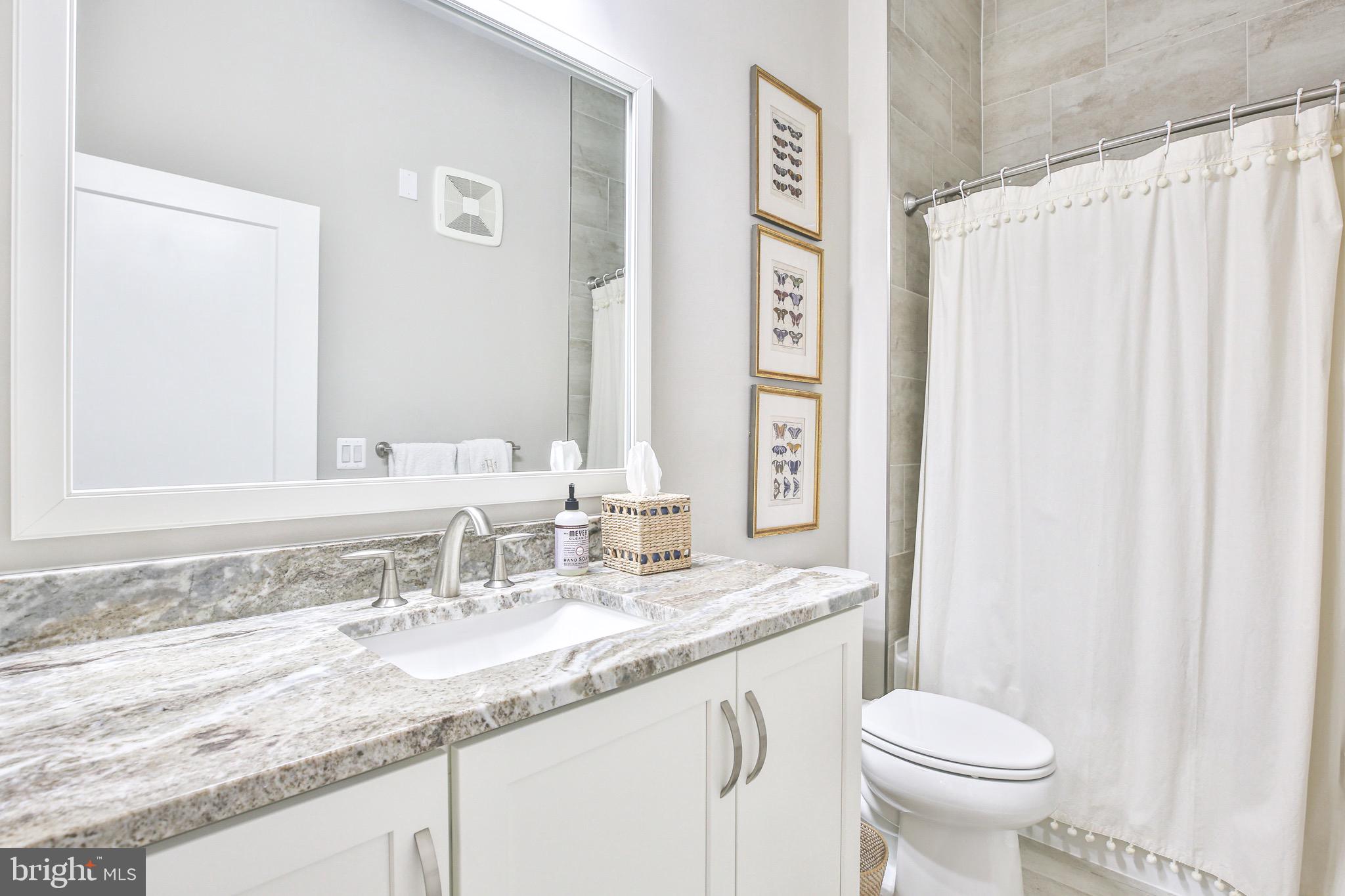 DOWNTOWN LEESBURG - Residential Lease