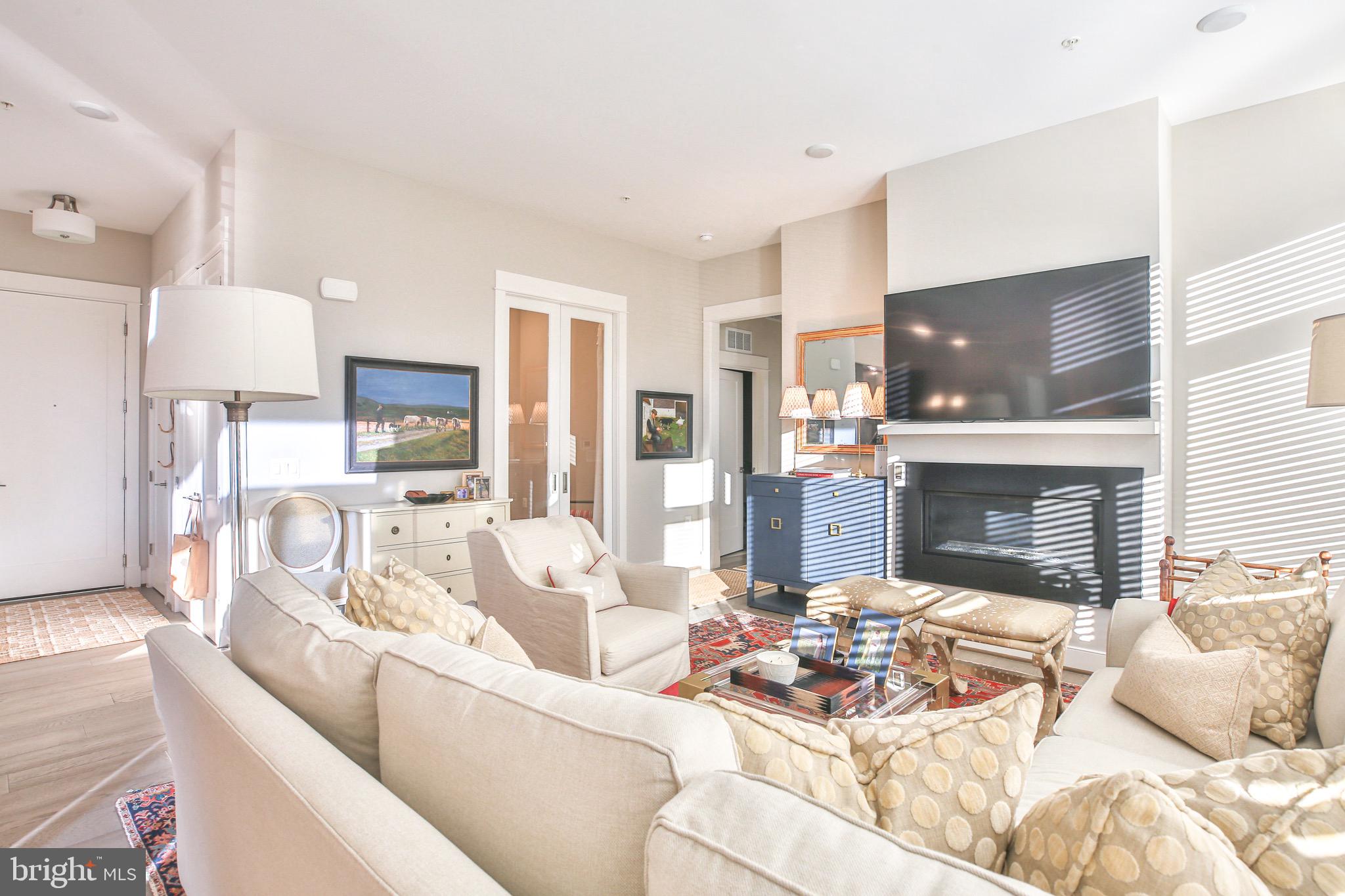 DOWNTOWN LEESBURG - Residential Lease