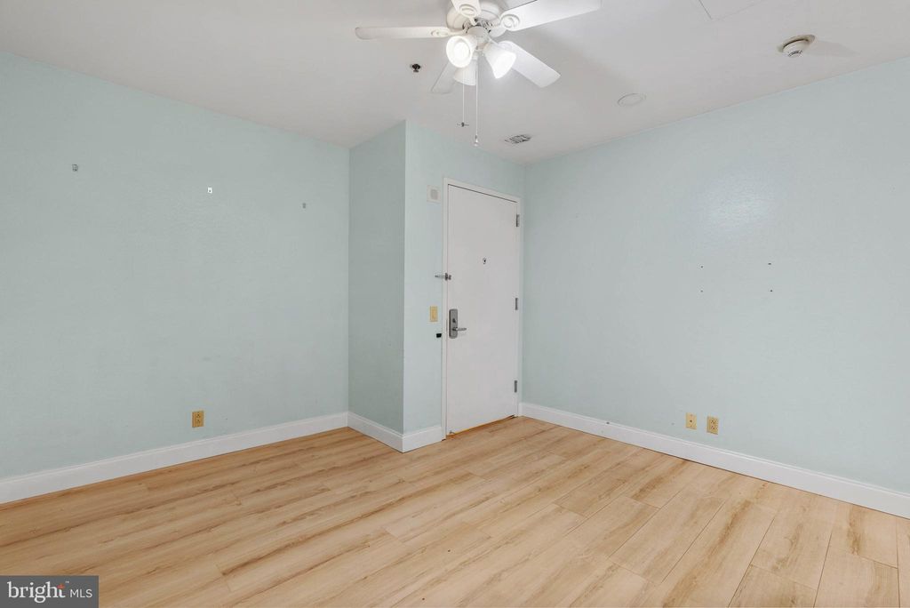 Photo of 1100 Vine Street #1403, PHILADELPHIA, PA 19107 (MLS # PAPH2470616)