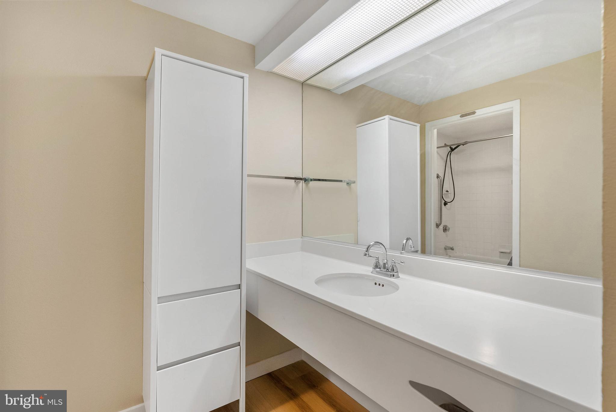 CHINATOWN - Residential