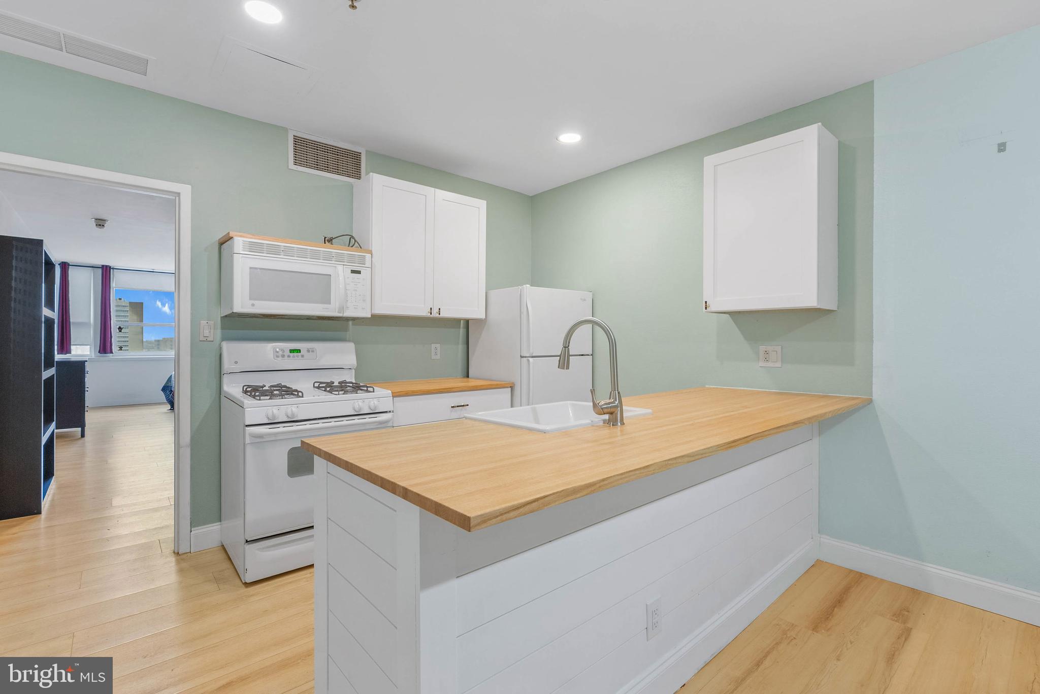 CHINATOWN - Residential