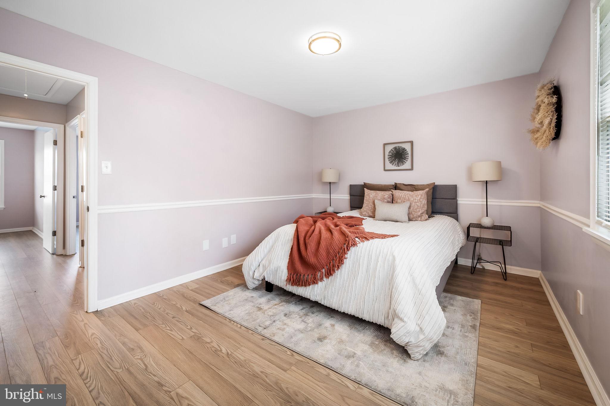 HARFORD SQUARE - Residential