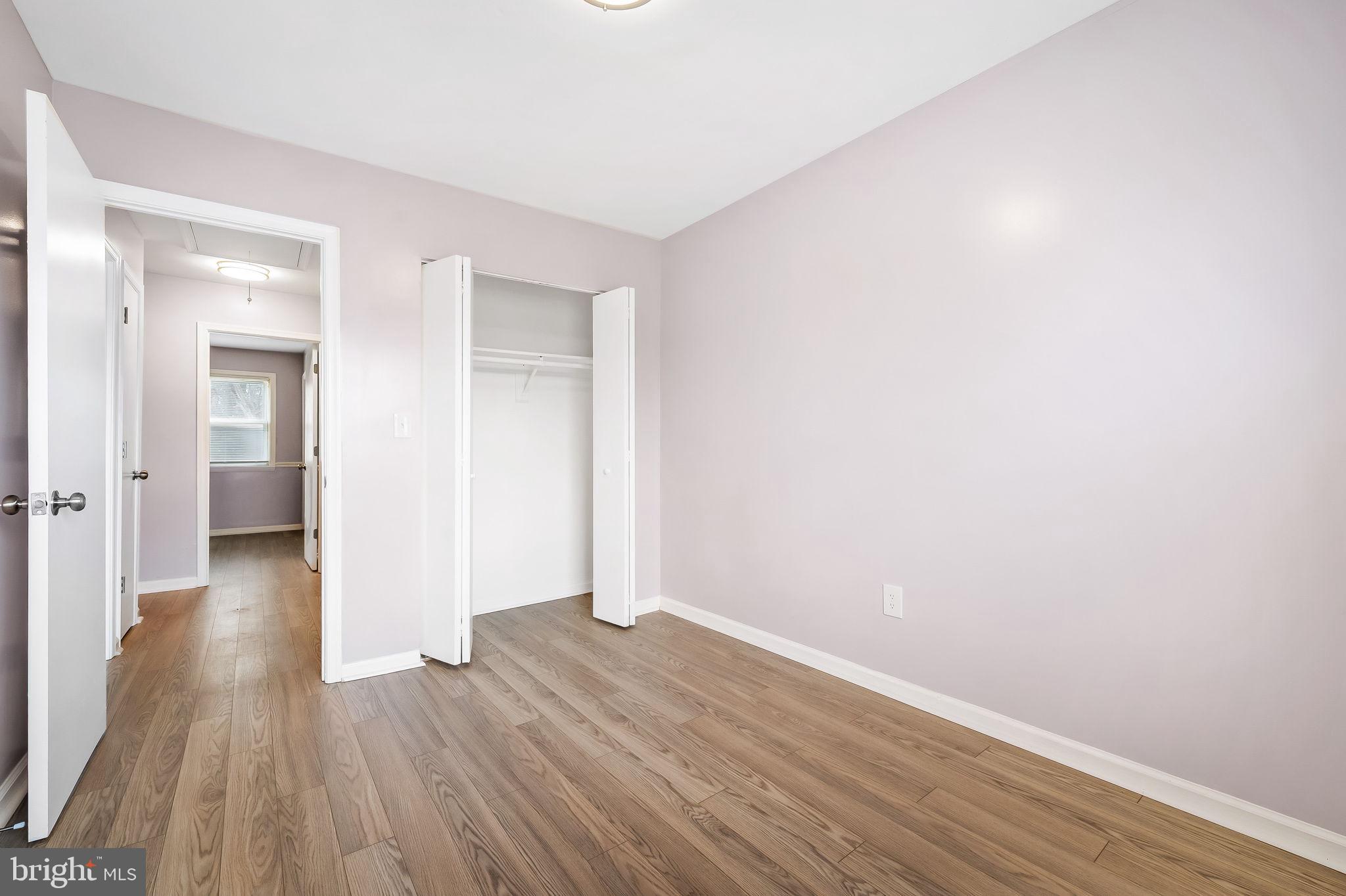 HARFORD SQUARE - Residential