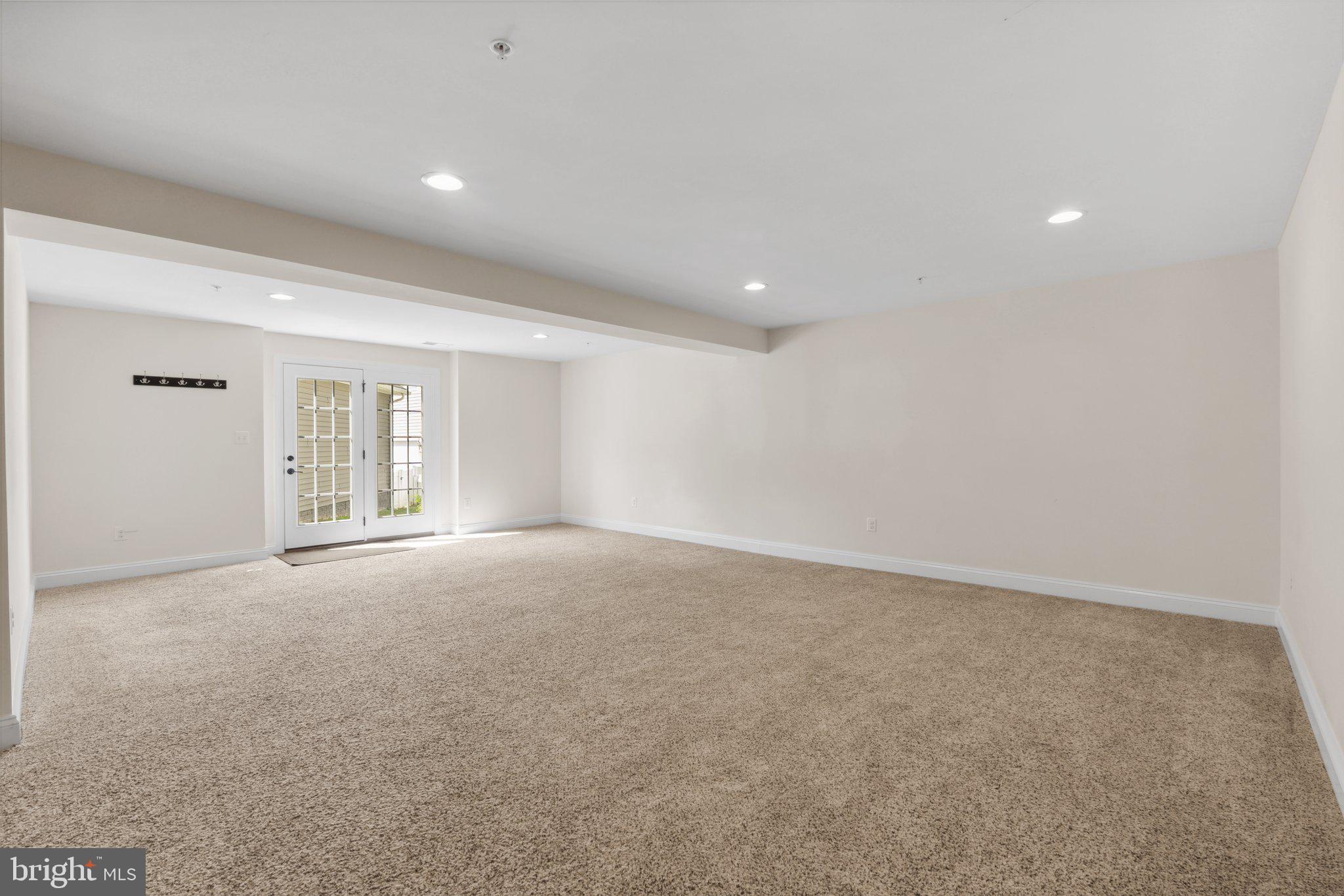 CLARKSBURG VILLAGE - Residential Lease