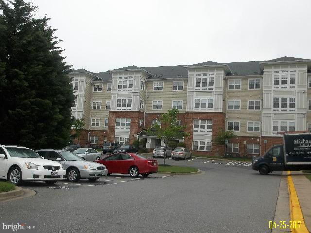 CAMERON GROVE CONDO IV> - Residential