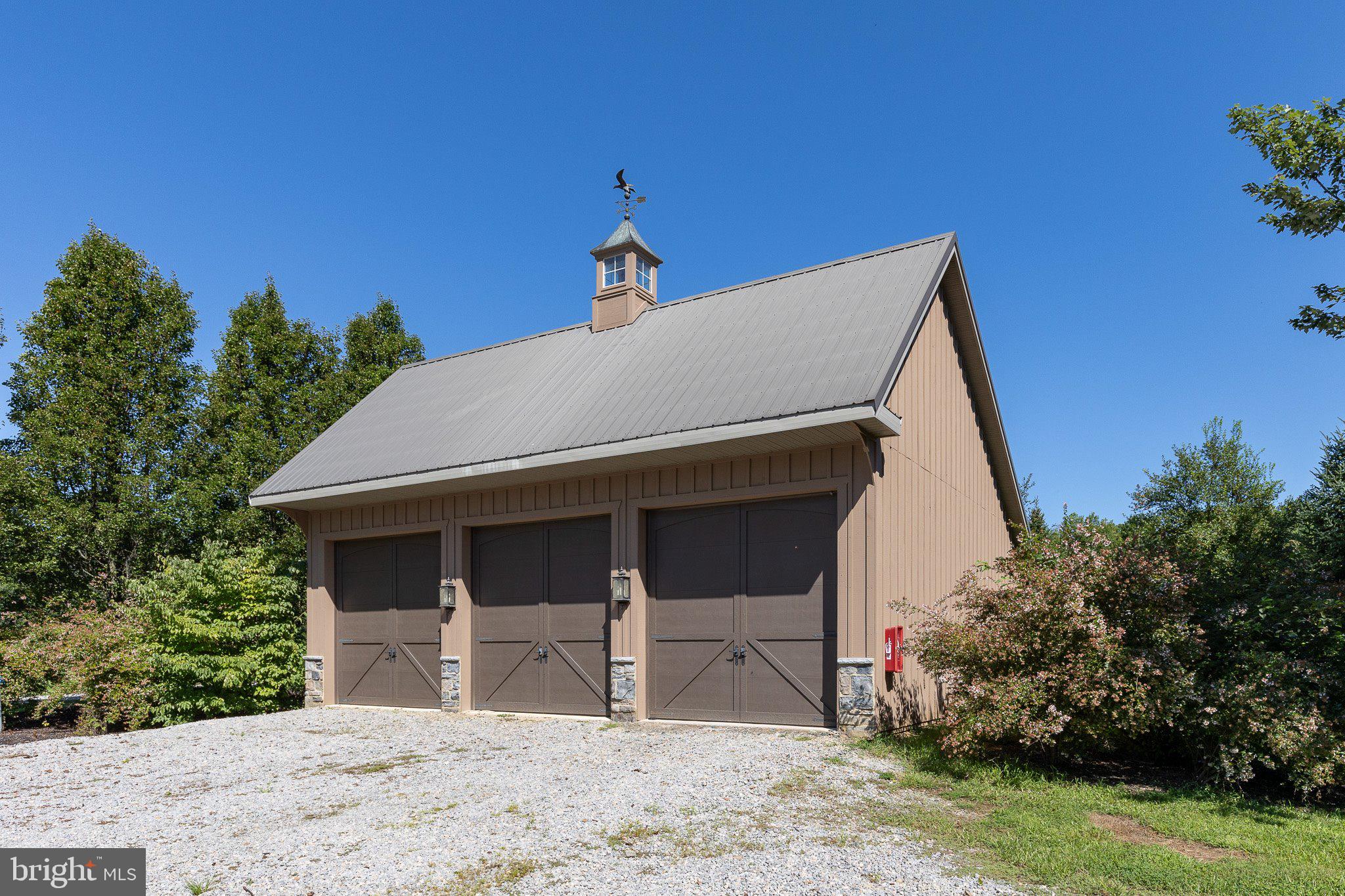 KNIGHTS ISLAND PRESERVE - Land