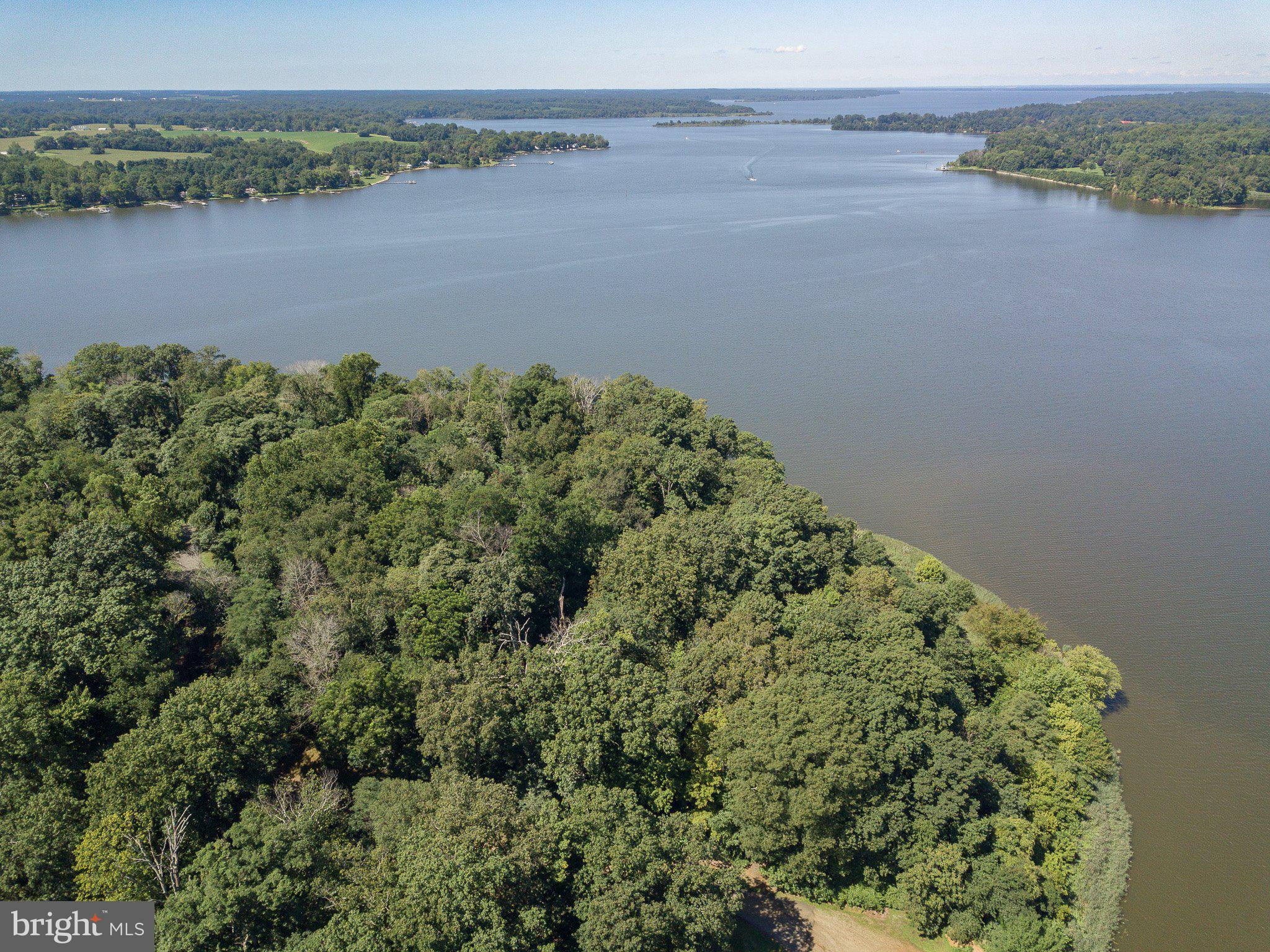 KNIGHTS ISLAND PRESERVE - Land