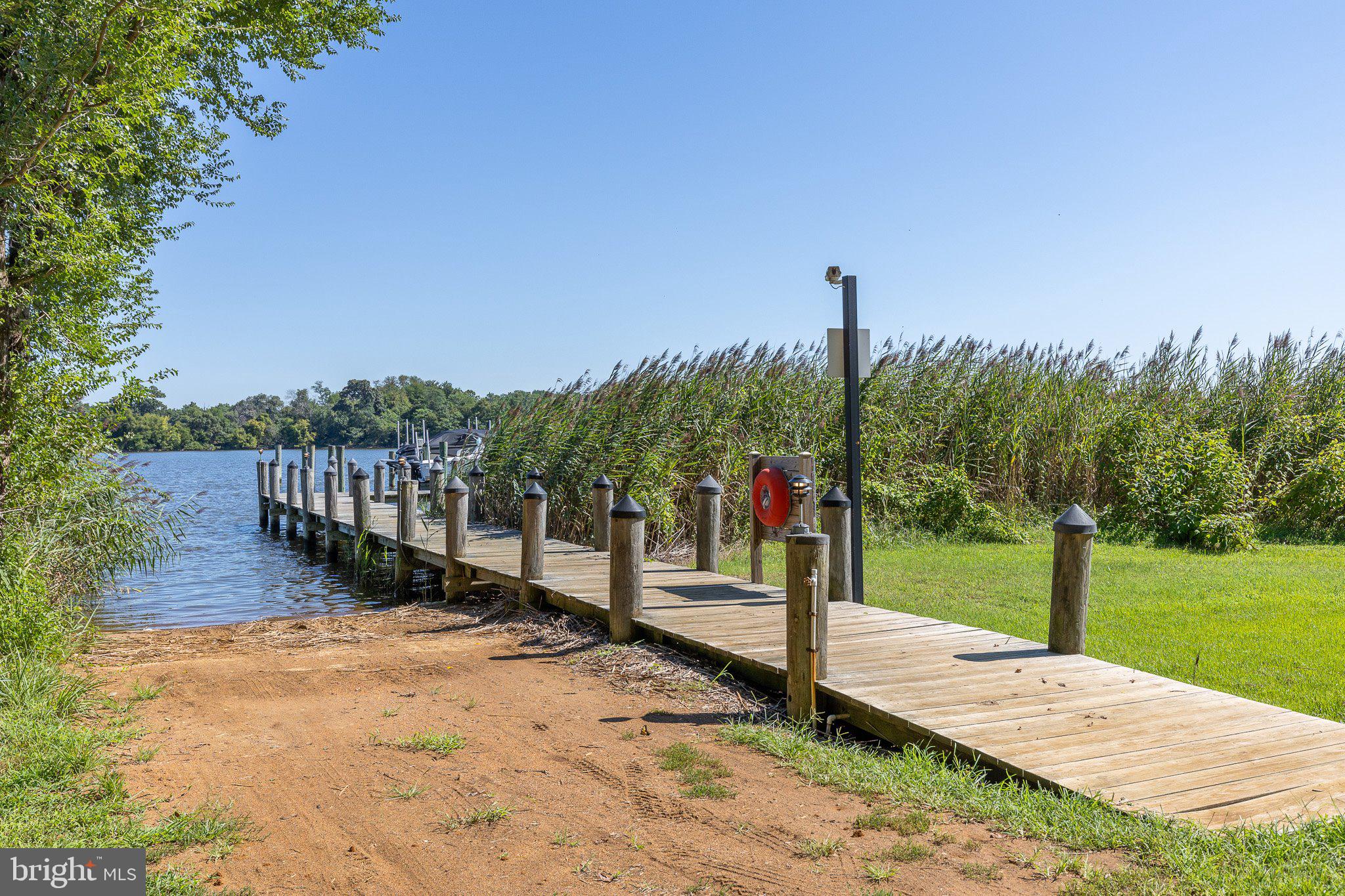 KNIGHTS ISLAND PRESERVE - Land