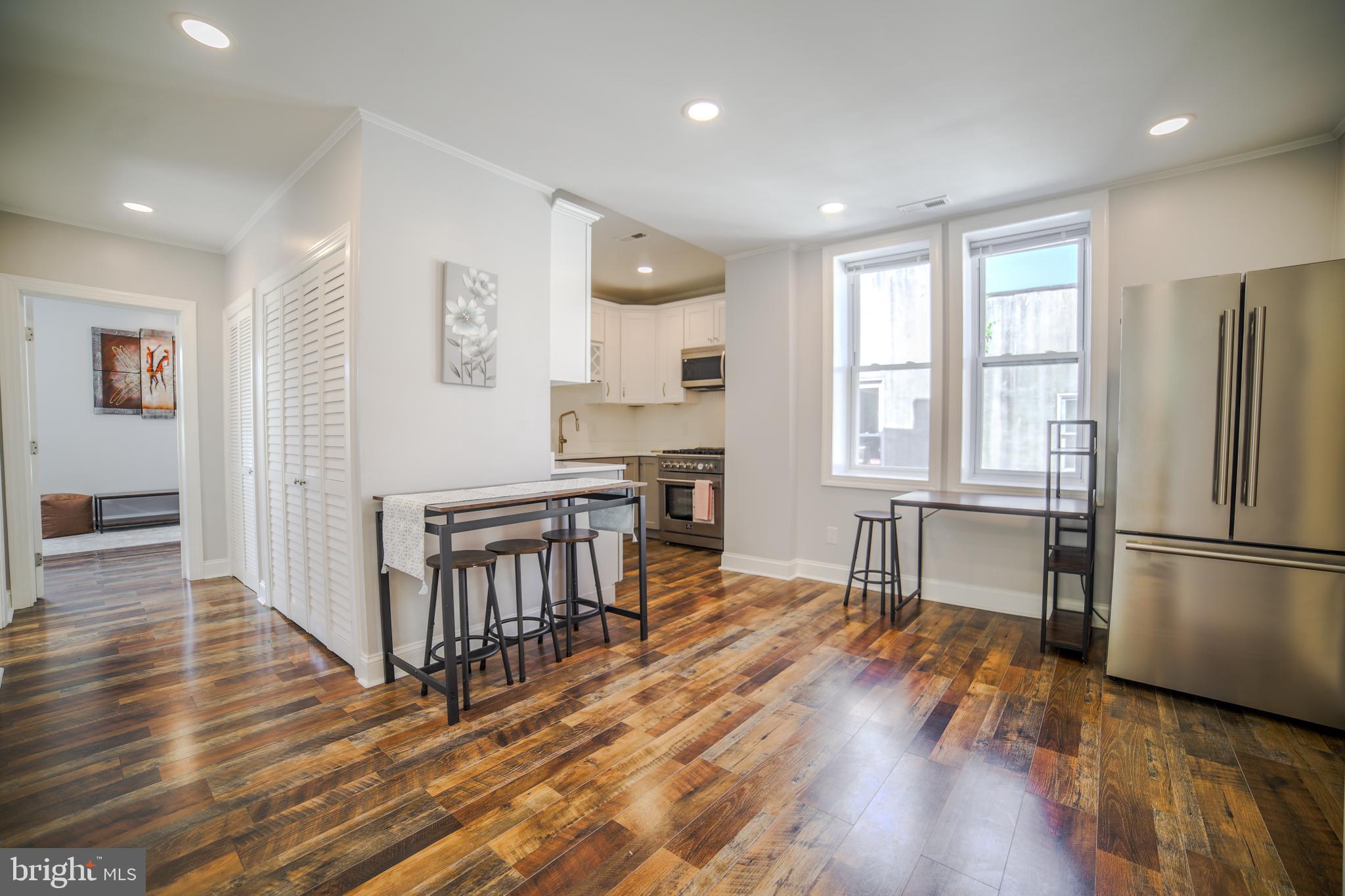 628 S CLIFTON