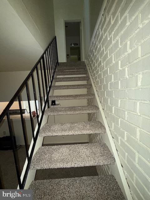 EDGEWATER VILLAGE - Residential