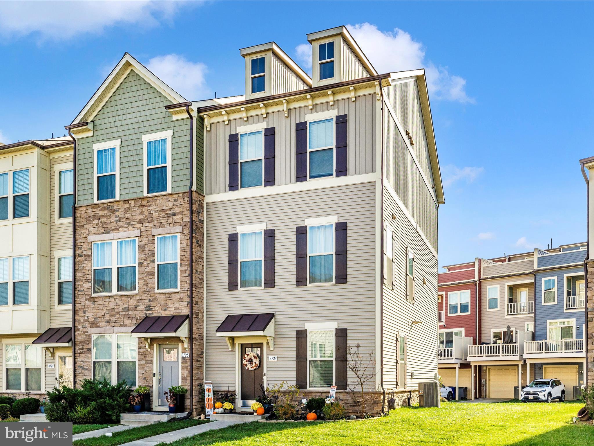 VILLAGES OF URBANA - Residential