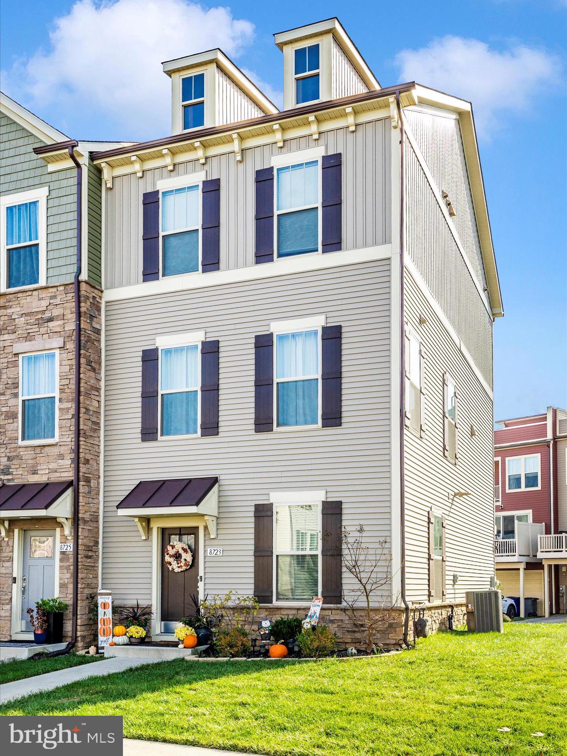 VILLAGES OF URBANA - Residential