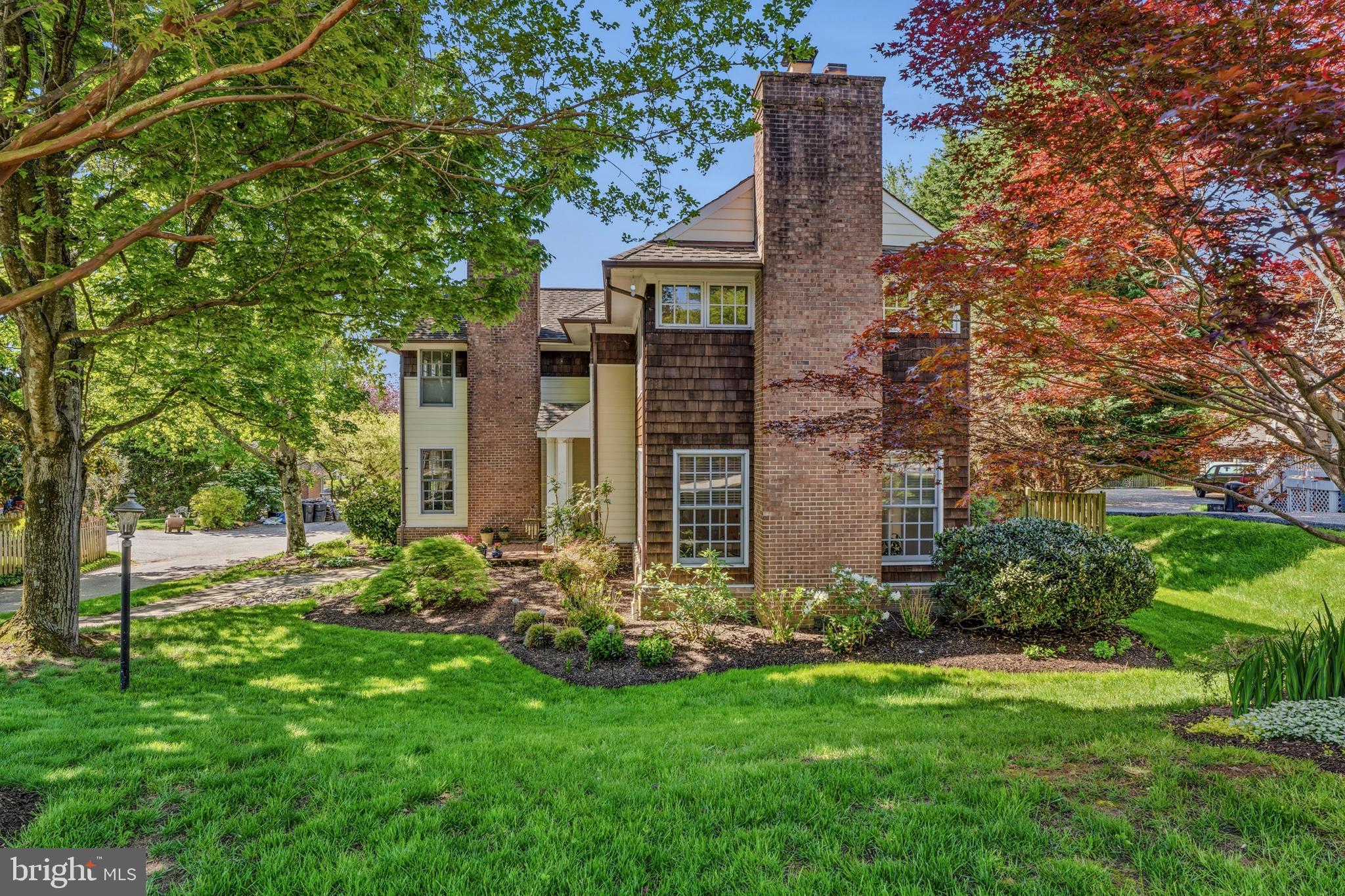 THE HILLSIDE AT SEMINARY - Residential