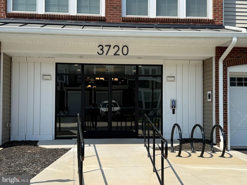 Photo of 3720 Havertill Lane, WOODBRIDGE, VA 22193 (MLS # VAPW2118140)