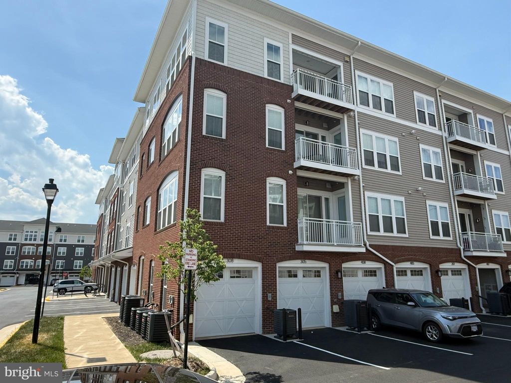 Photo of 3720 Havertill Lane, WOODBRIDGE, VA 22193 (MLS # VAPW2118140)