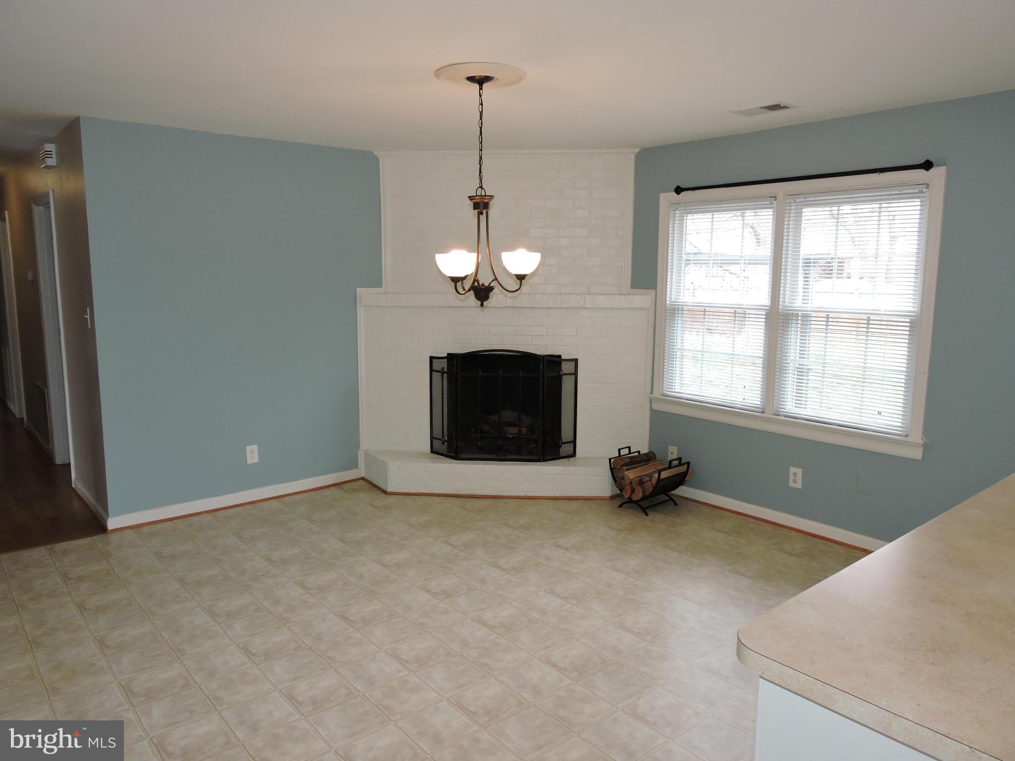 SPOTSWOOD ESTATES - Residential Lease