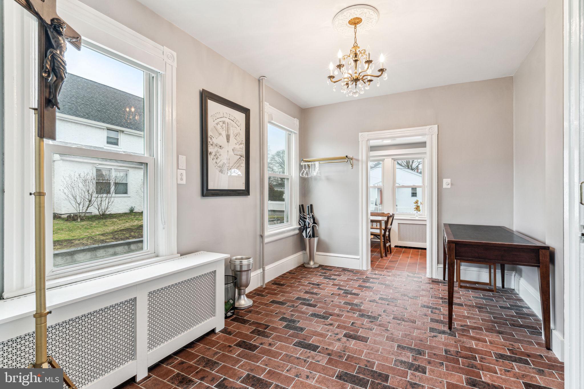 SOMERTON - Commercial Sale