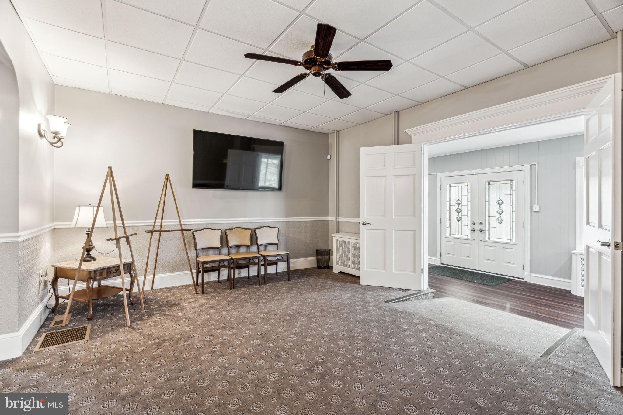 SOMERTON - Commercial Sale